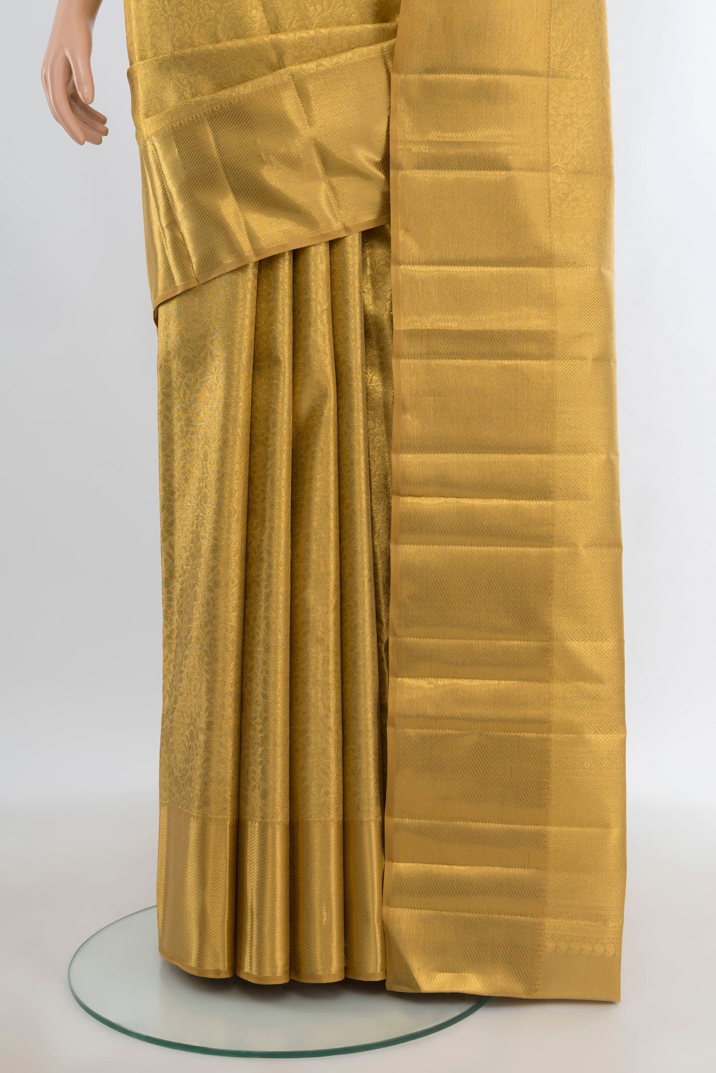 Pleats and pallu of Pure Silk Pure Zari Golden Kanjivaram Tissue Saree with Zari Brocade on the body and Zari Border. 