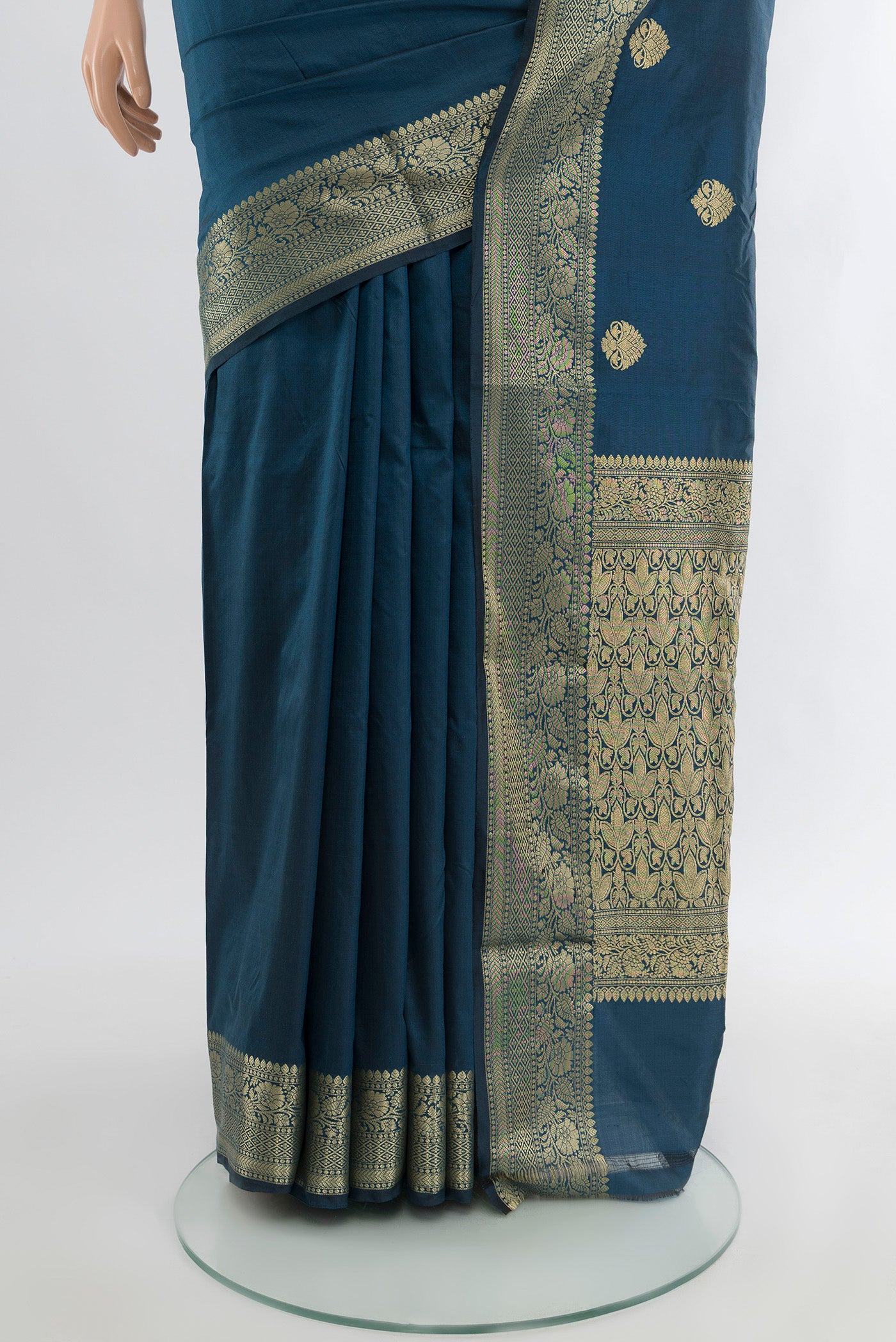 Pleats and pallu of Davys Grey Banarasi Katan Silk Saree with Zari Butta on the body and Silk Border. 