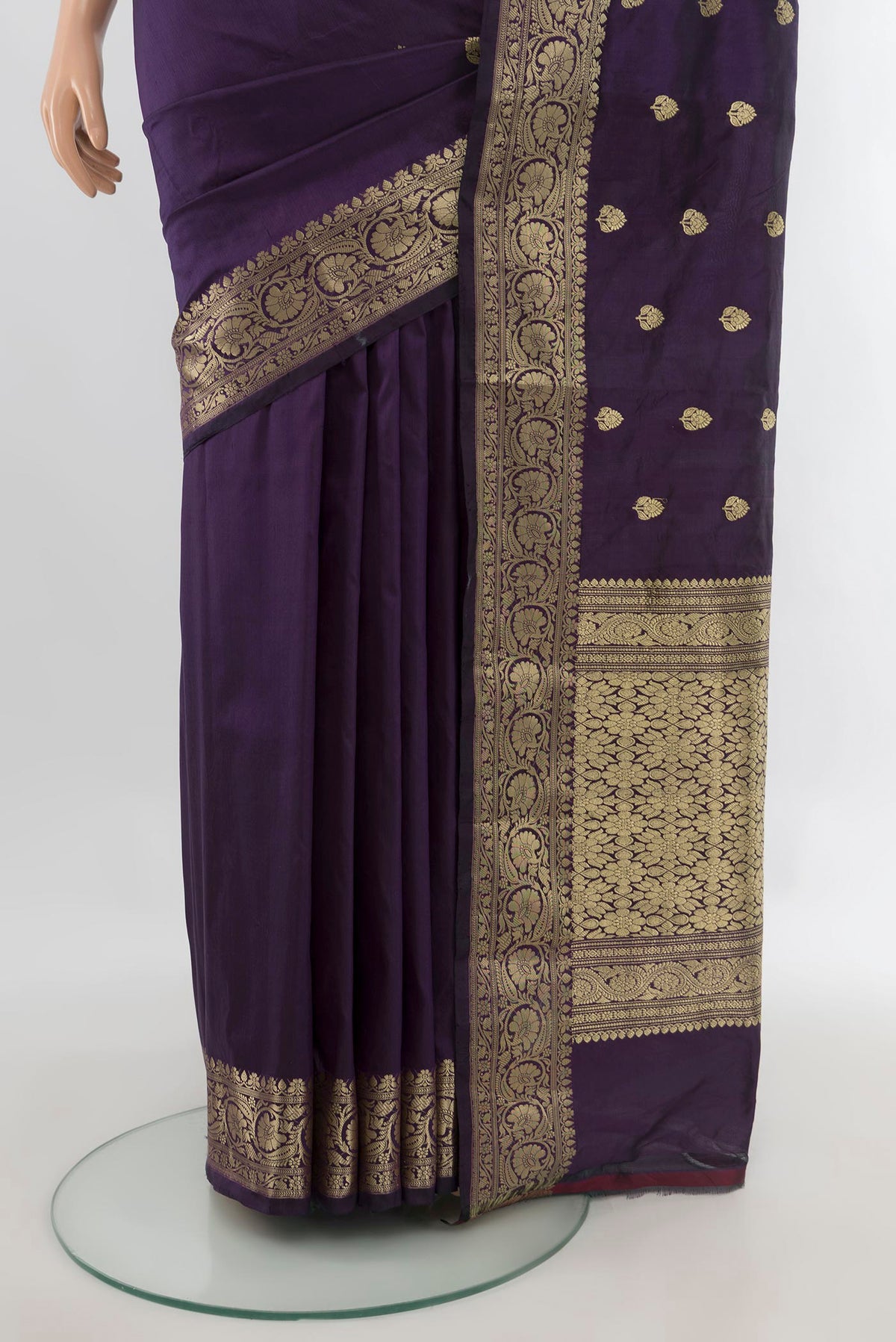 Pleats and pallu of Pure Silk Violet Banarasi Katan Saree with Zari Butta on the body and Zari Border. 