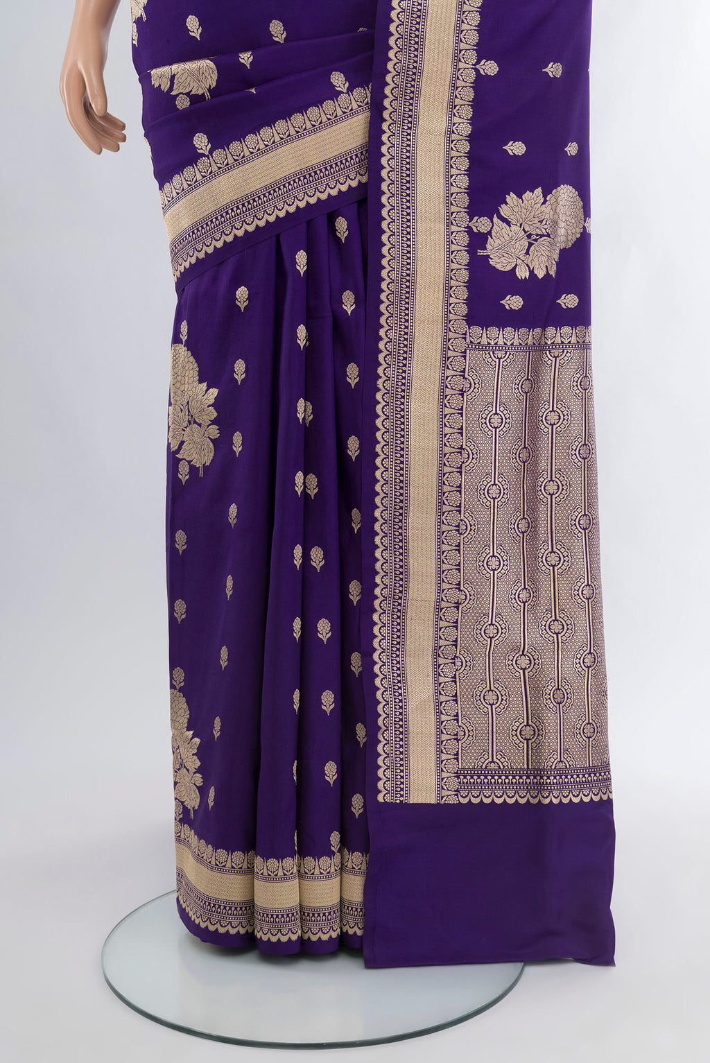 Pleats and pallu of Dark Blue Banarasi Silk Saree with Zari Butta on the body and Zari Border. 