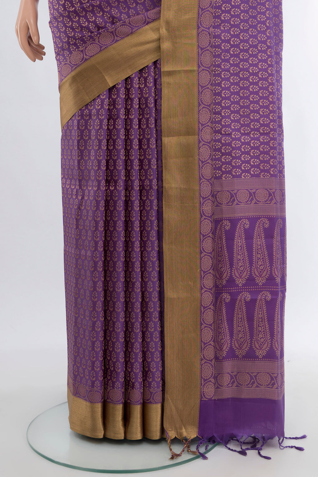 Pleats and pallu of Lavender Soft Silk Saree with Thread Butta on the body and Silk Border. 