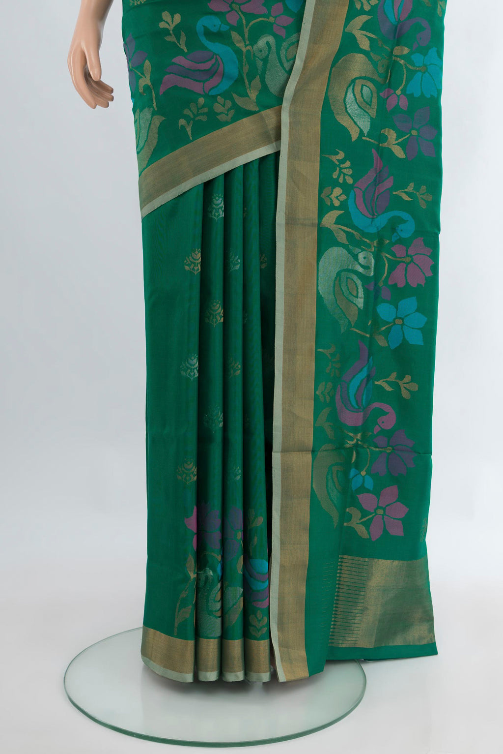 Pleats and pallu of Teal Uppada Silk Saree with Zari Butta on the body and Fancy Border. 