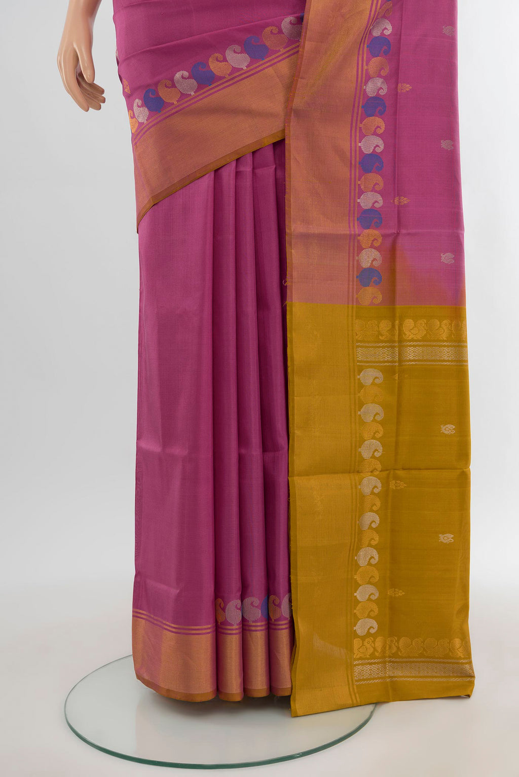 Pleats and pallu of Lavender Uppada Silk Saree with Zari Butta on the body and Zari Border. 