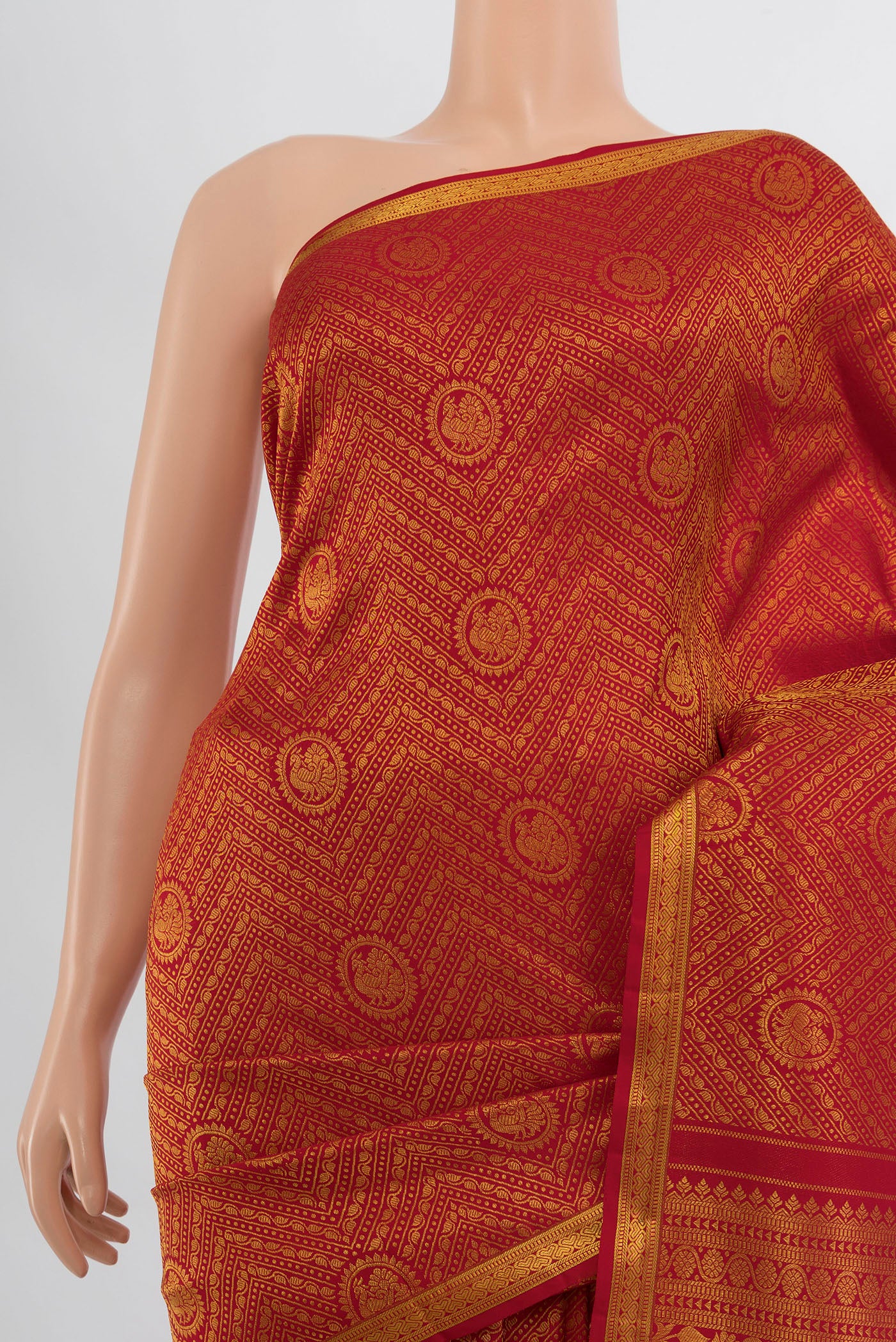 Border image of Pure Silk Pure Zari Red Kanchipuram Saree with Zari Butta on the body and Silk Border. 