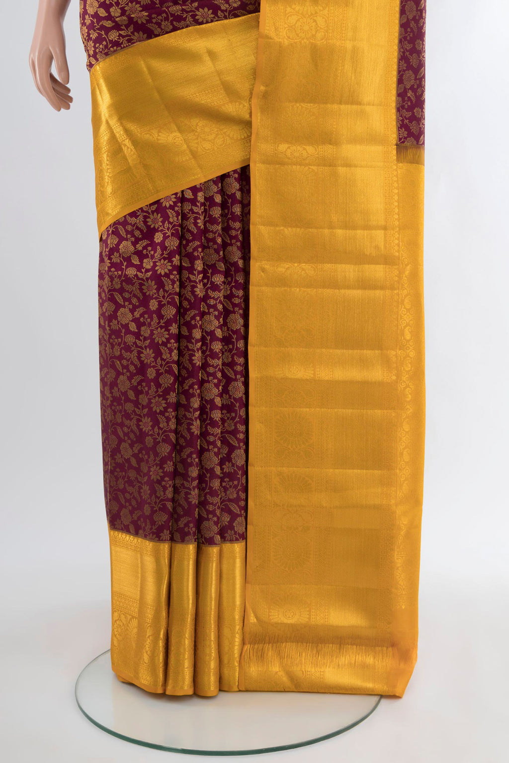 Pleats and pallu of Coffee Brown Kanjivaram Silk Saree with Zari Brocade on the body and Zari Border. 