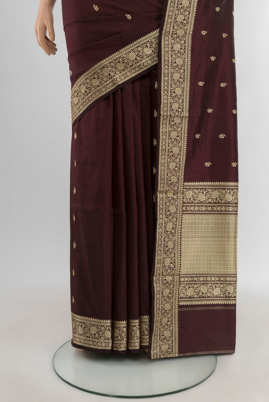 Pleats and pallu of Coffee Brown Banarasi Katan Silk Saree with Thread Butta on the body and Thread Border. 