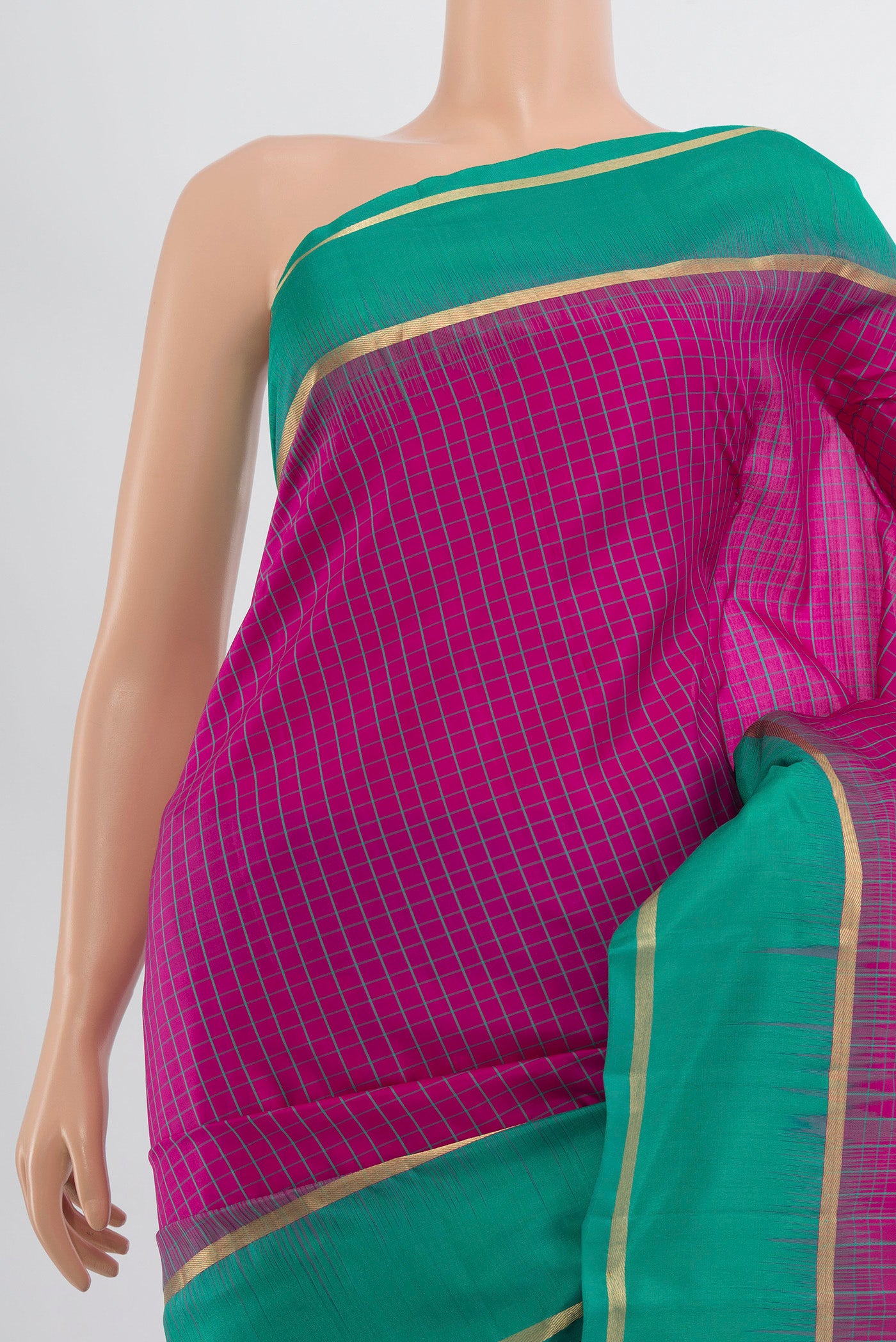 Border image of Rani Pink Kanchipuram Silk Saree with Checked design on the body and Silk Border. 