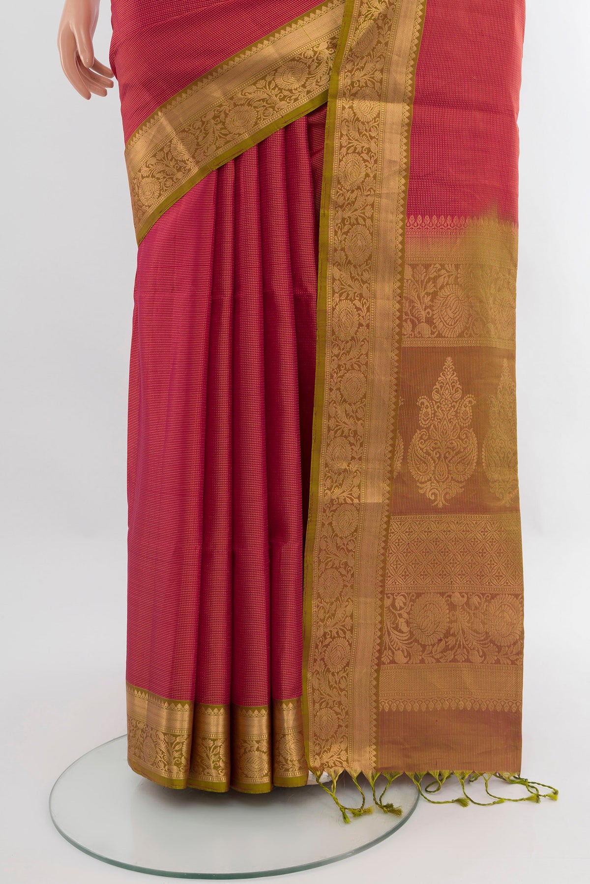Pleats and pallu of Pink Soft Silk Saree with Jacquard design on the body and Zari Border. 