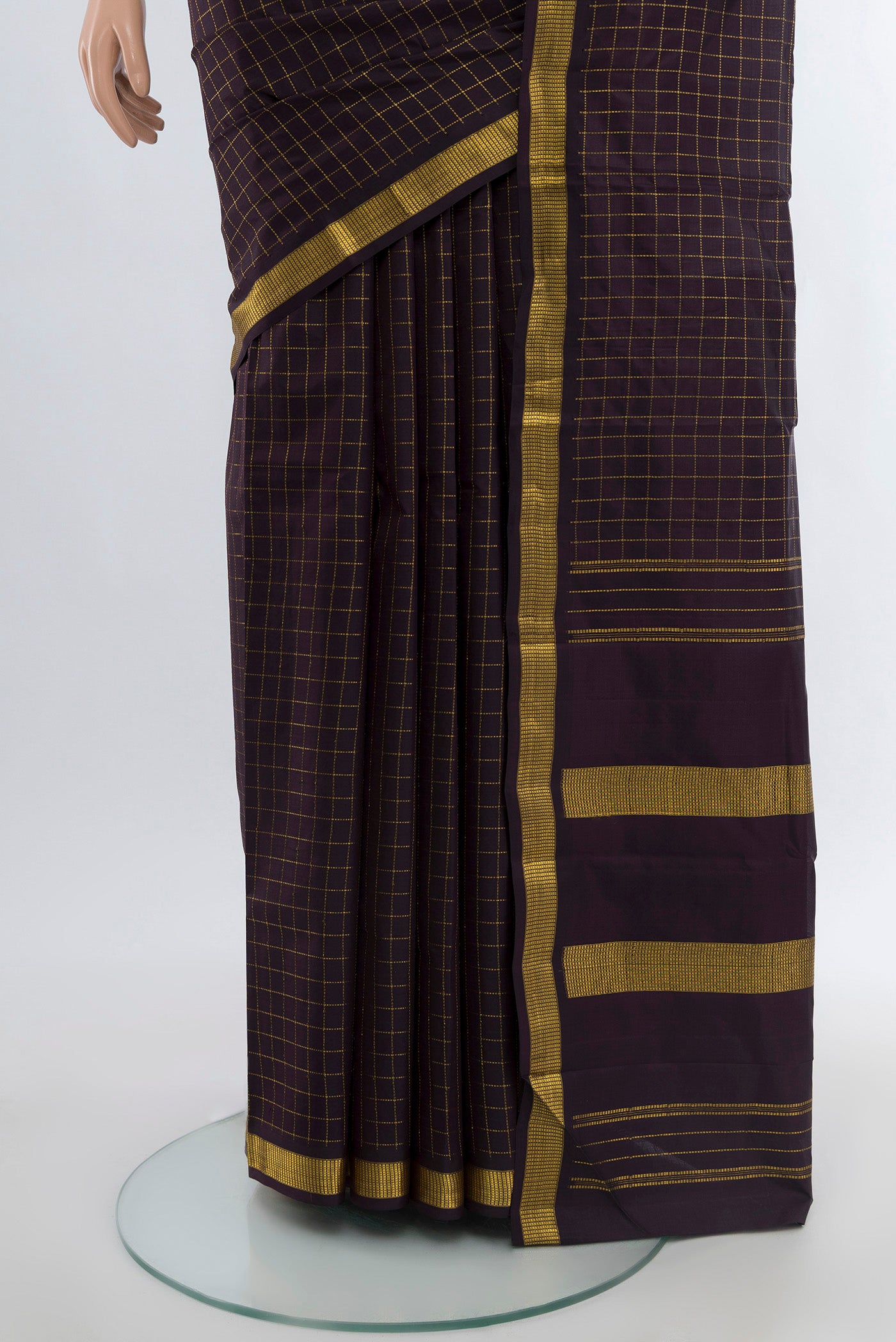 Pleats and pallu of Coffee Brown Kanchipuram Silk Saree with Checked design on the body and Zari Border. 