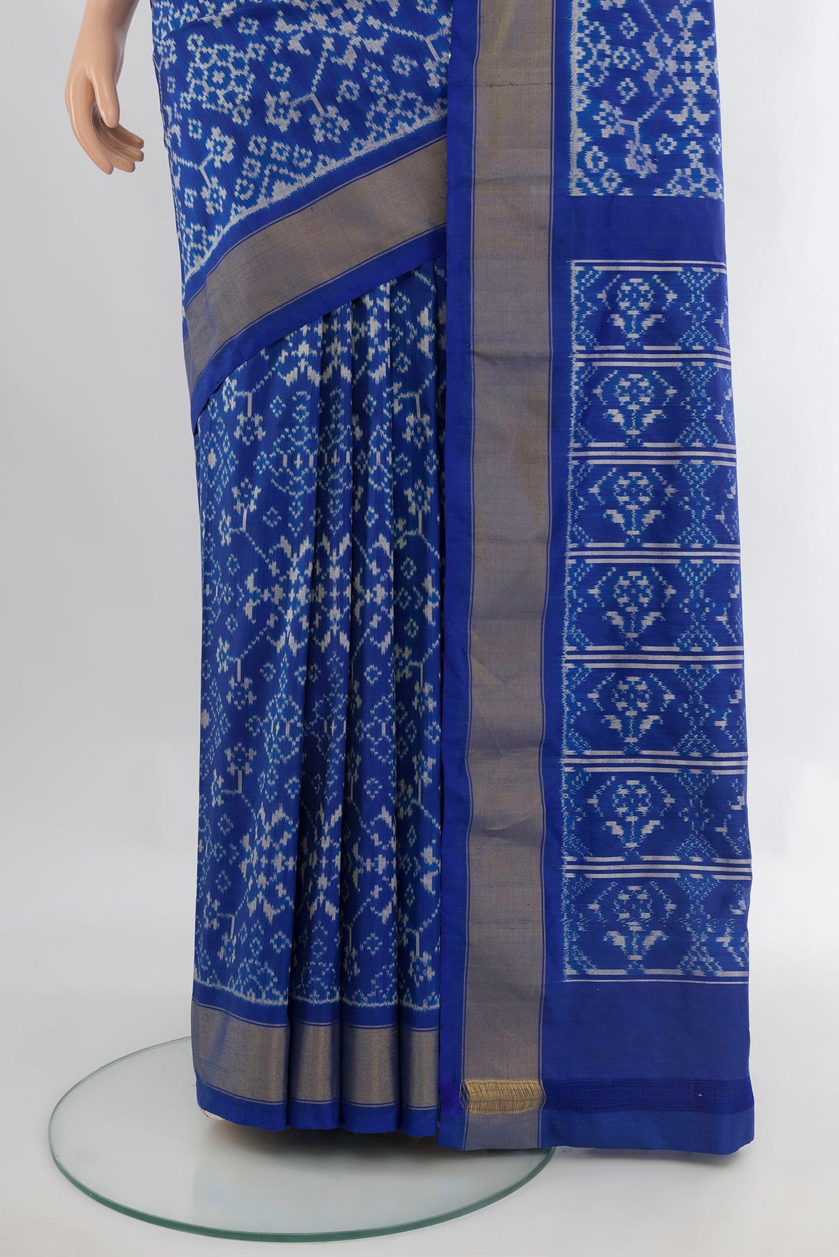 Pleats and pallu of Pure Silk Royal Blue Pochampally Saree with Pure Ikat on the body and Zari Border. 