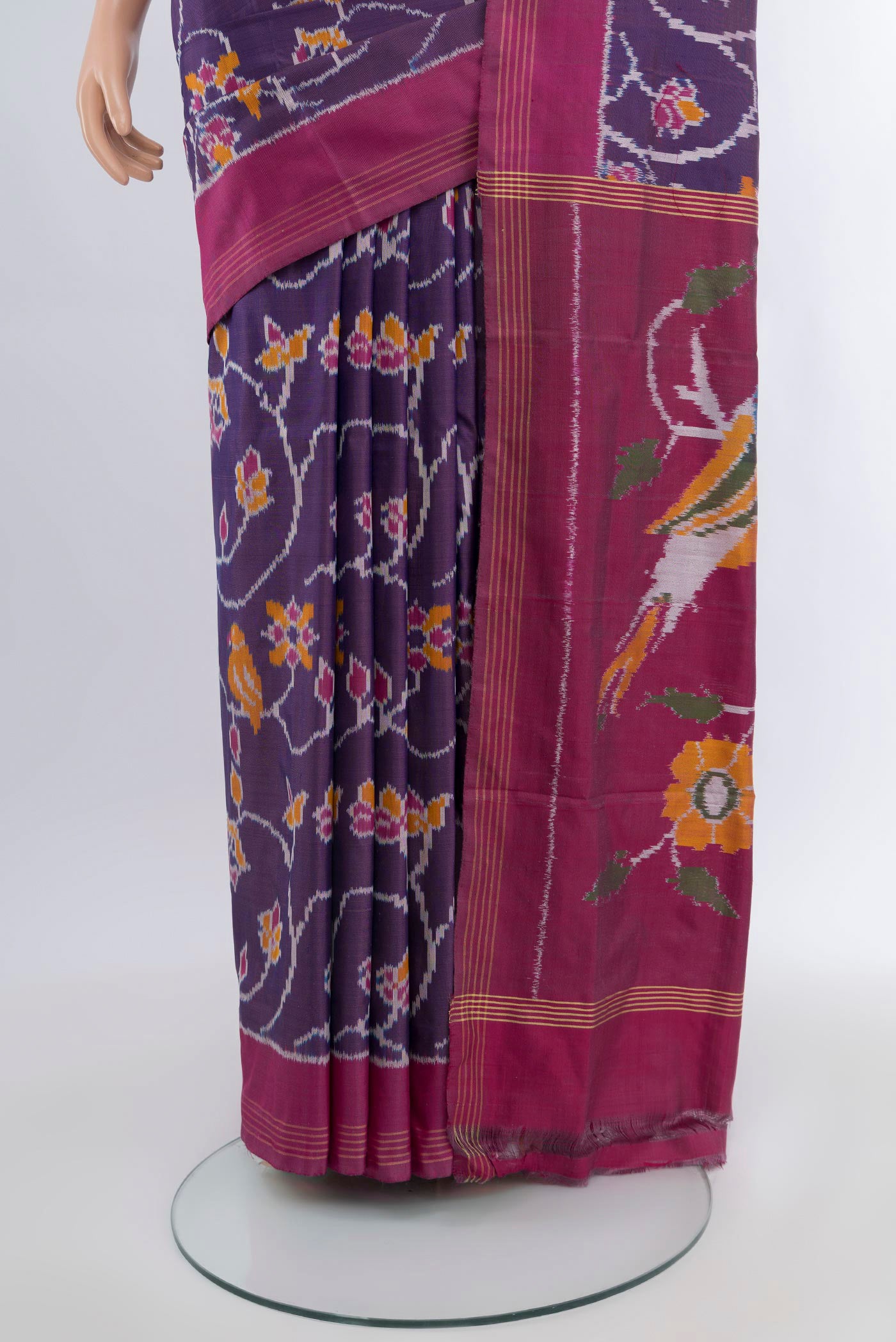 Pleats and pallu of Violet Pochampally Silk Saree with Pure Ikat on the body and Plain Border. 