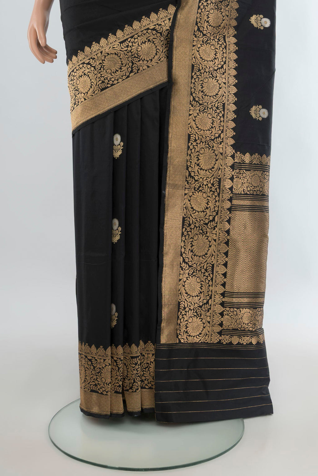 Pleats and pallu of Pure Silk Black Banarasi Katan Saree with Zari Butta on the body and Zari Border. 