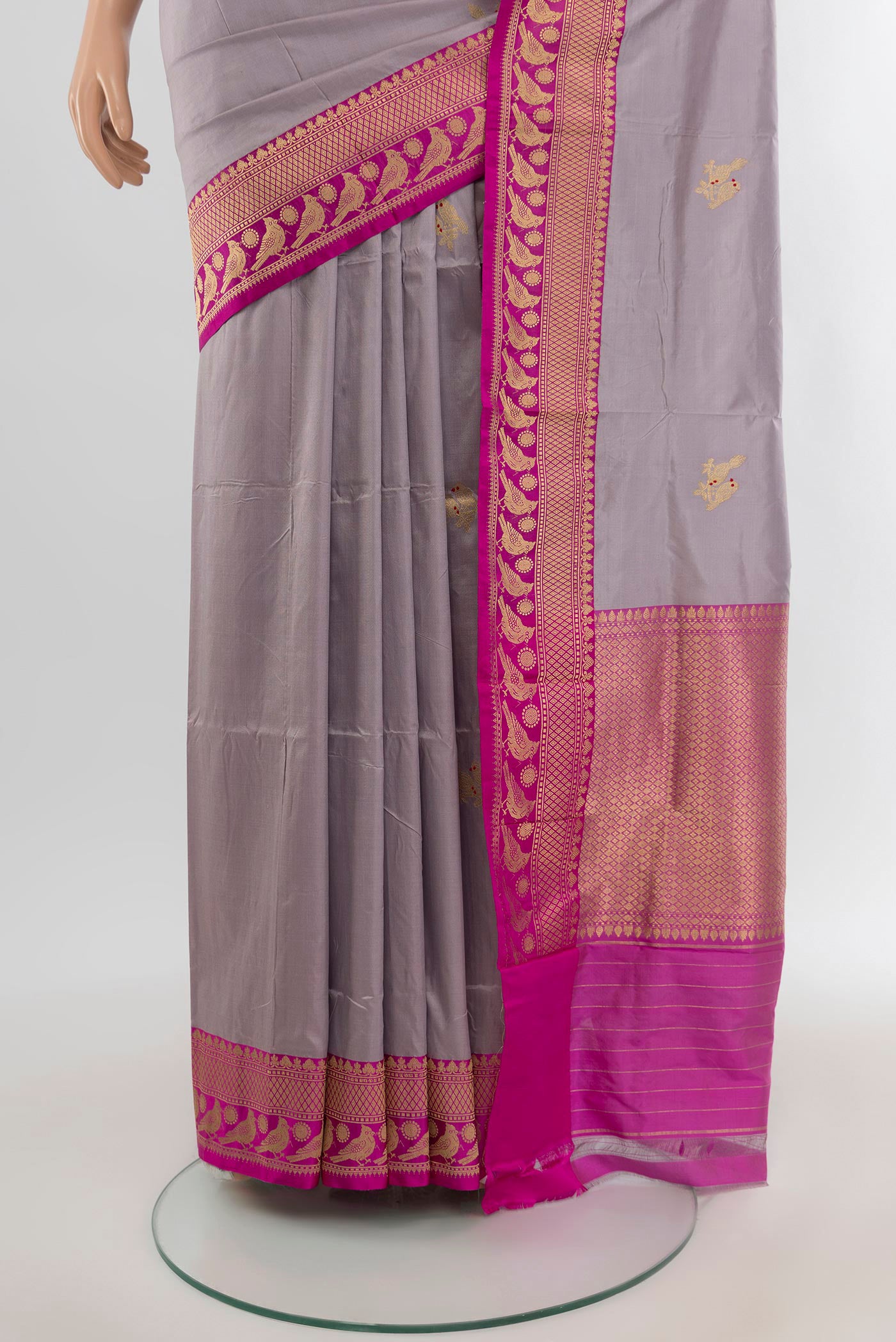 Pleats and pallu of Lilac Banarasi Katan Silk Saree with Zari Butta on the body and Zari Border. 