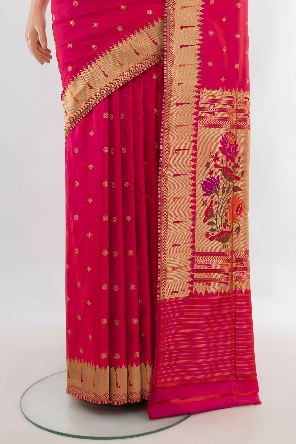 Pleats and pallu of Pure Silk Pink Banarasi Saree with Zari Butta on the body and Zari Border. 