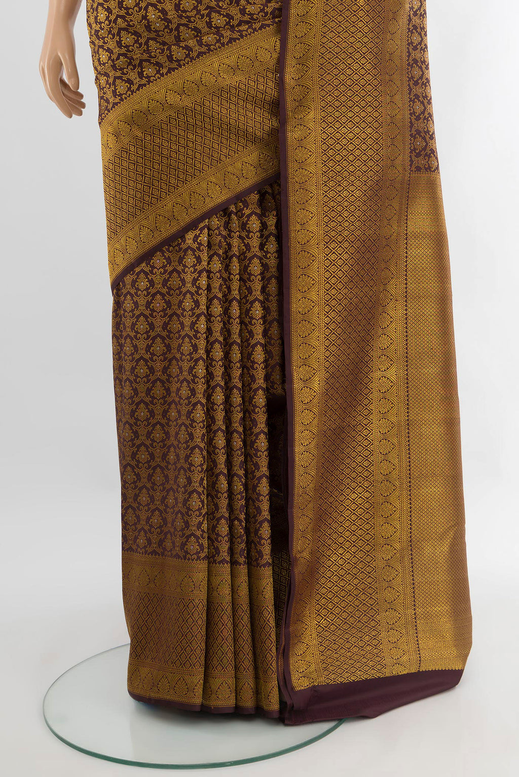 Pleats and pallu of Coffee Brown Kanchipuram Silk Saree with Zari Brocade on the body and Zari Border. 