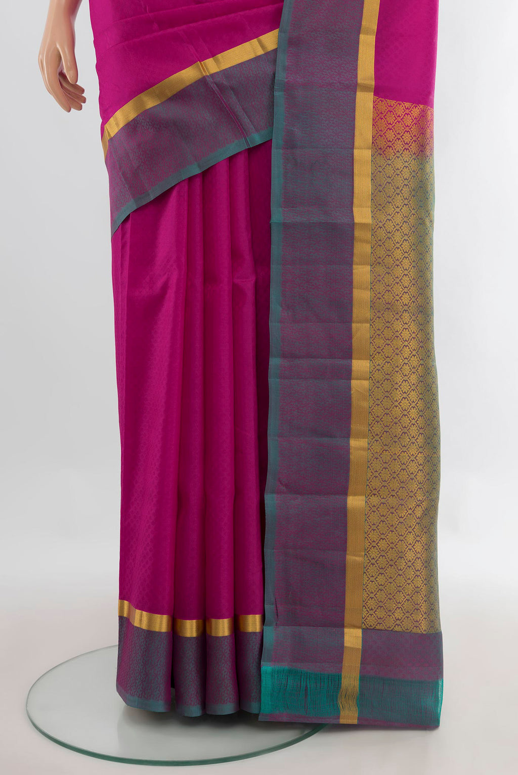 Pleats and pallu of Pure Silk Pink Kanjivaram Saree with Jacquard design on the body and Zari Border. 