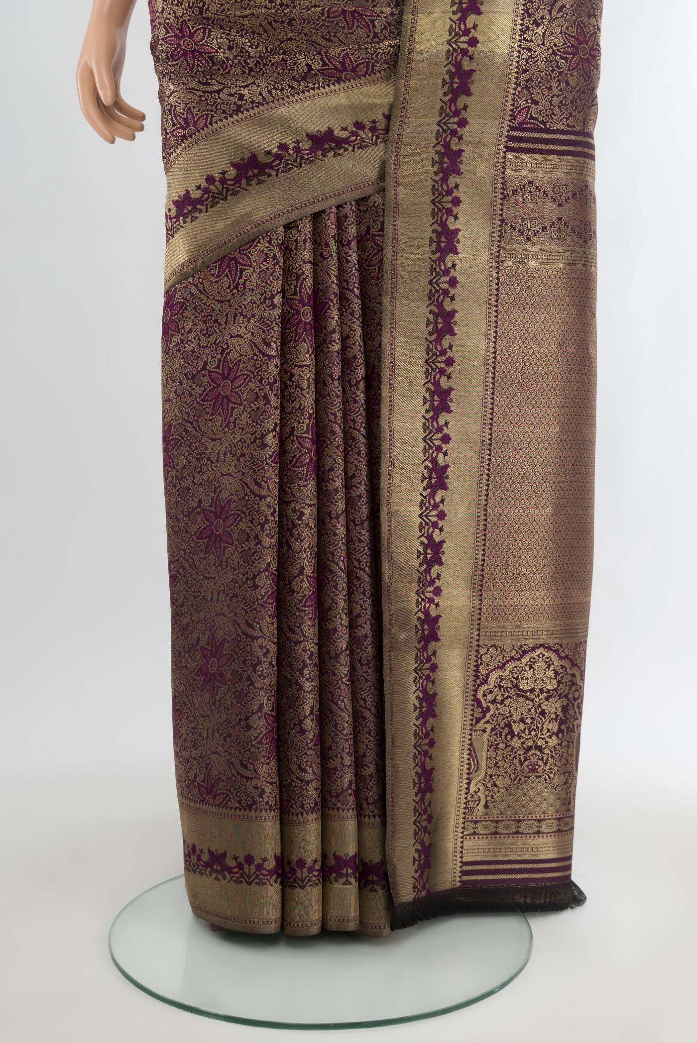 Pleats and pallu of Purple Kanjivaram Silk Saree with Zari Brocade on the body and Zari Border. 