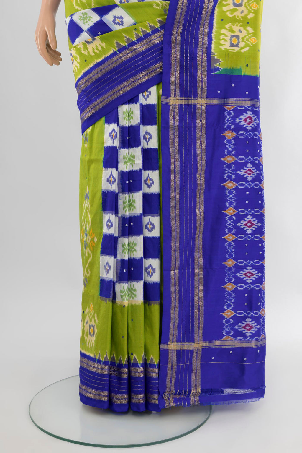 Pleats and pallu of Parrot Green Pochampally Silk Saree with Pure Ikat on the body and Zari Border. 