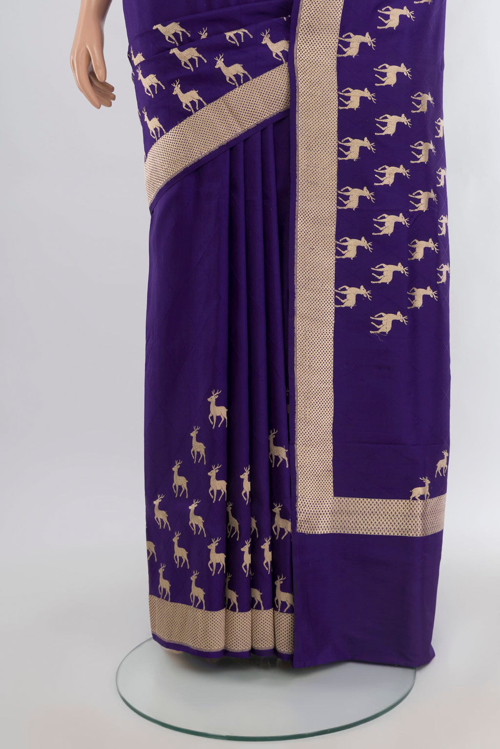 Pleats and pallu of Navy Blue Banarasi Katan Silk Saree with Plain Body and Zari Border. 