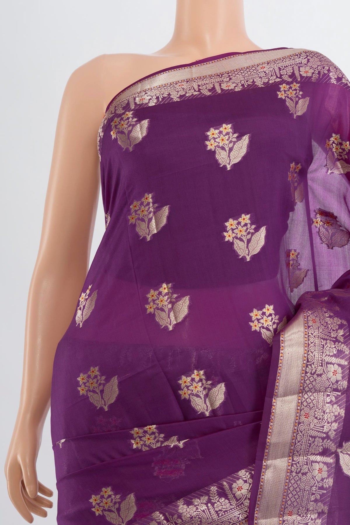 Border image of Violet Banarasi Raw Silk Saree with Zari Butta on the body and Silk Border. 