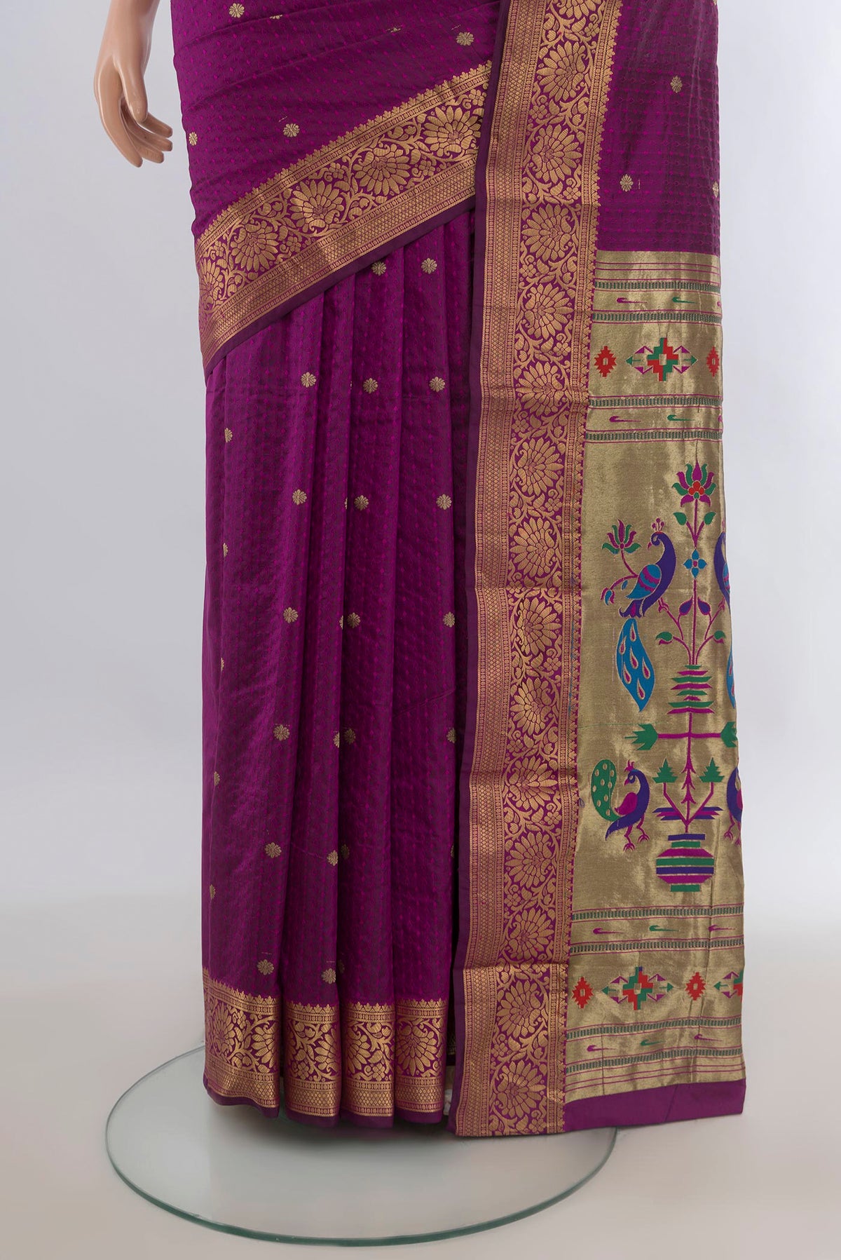 Pleats and pallu of Pure Silk Purple Bangalore Saree with Jacquard With Zari Butta on the body and Zari Border. 