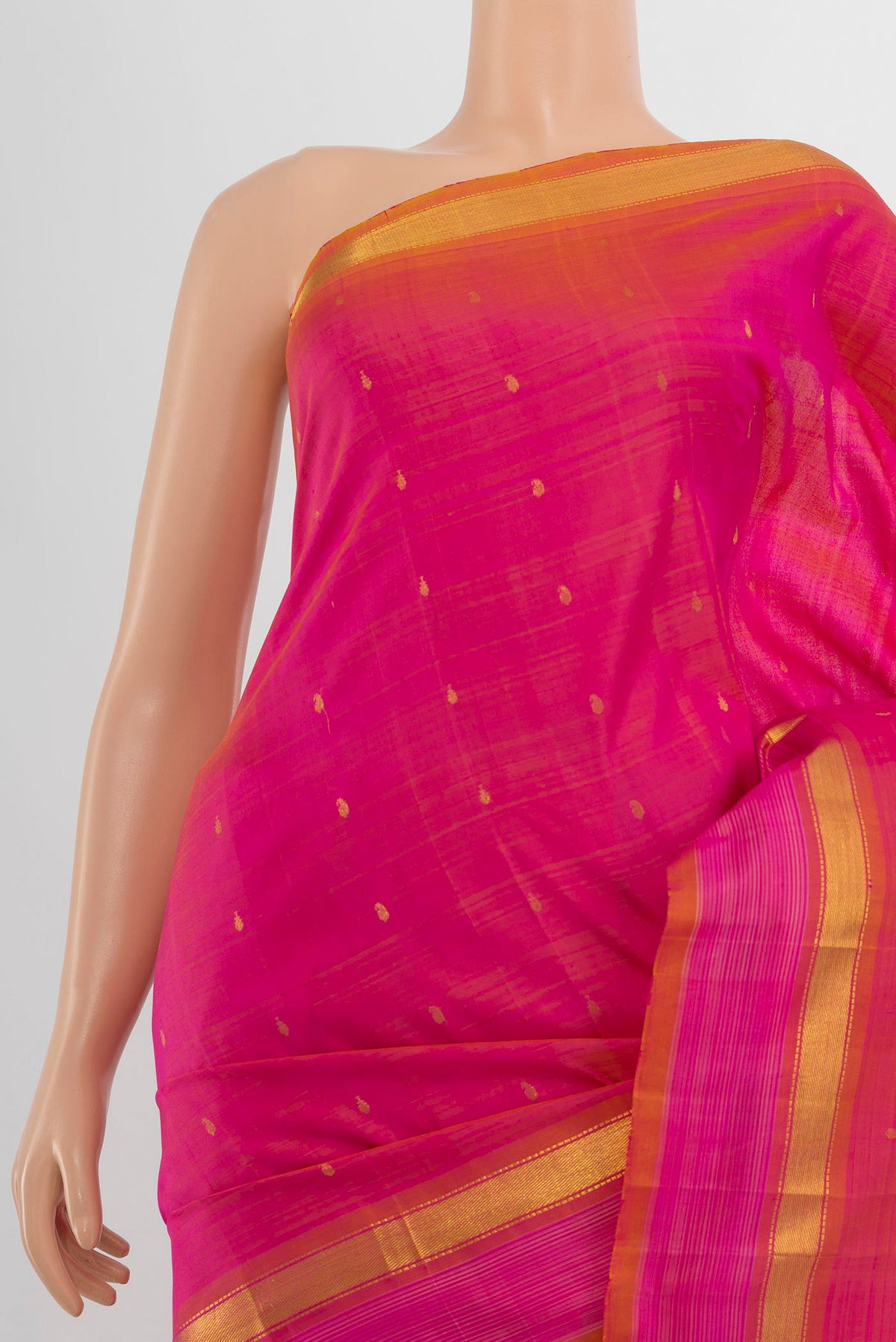 Border image of Pure Silk Pure Zari Peach Kanchipuram Saree with Zari Butta on the body and Silk Border. 