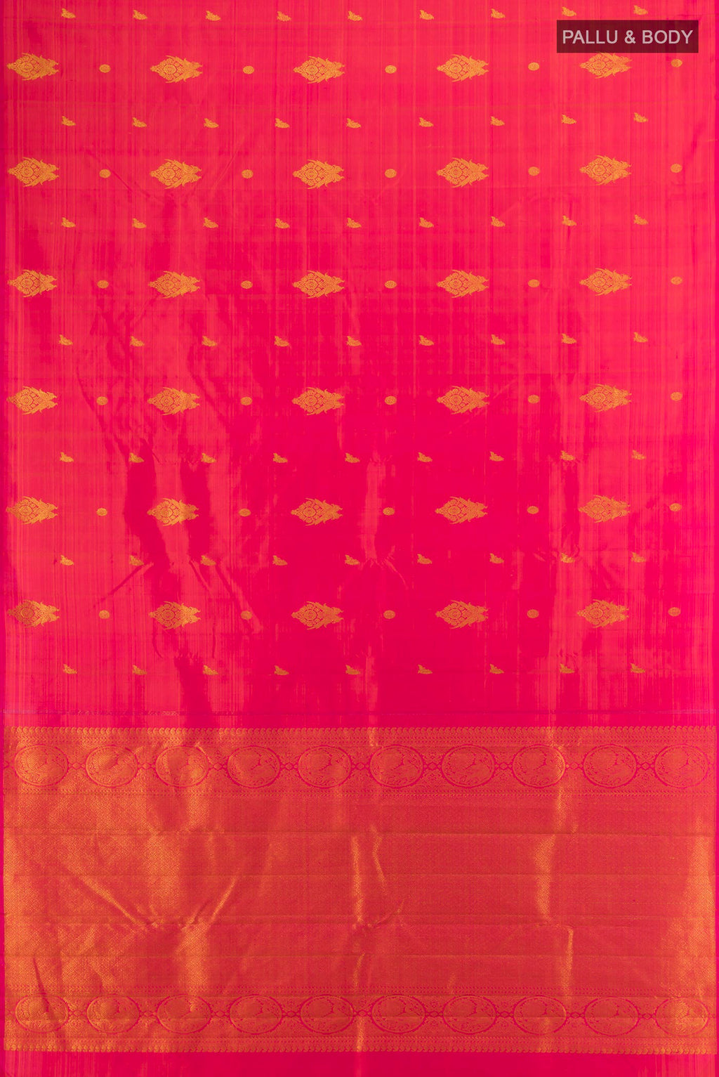 Flat view of Pure Silk Pink Kanchipuram Saree with Zari Butta on the body and Without Border. 