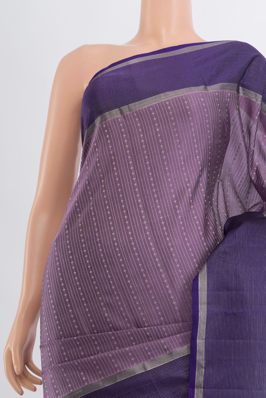 Border image of Pure Silk Pure Zari Lavender Kanjivaram Saree with Zari Butta on the body and Silk Border. 