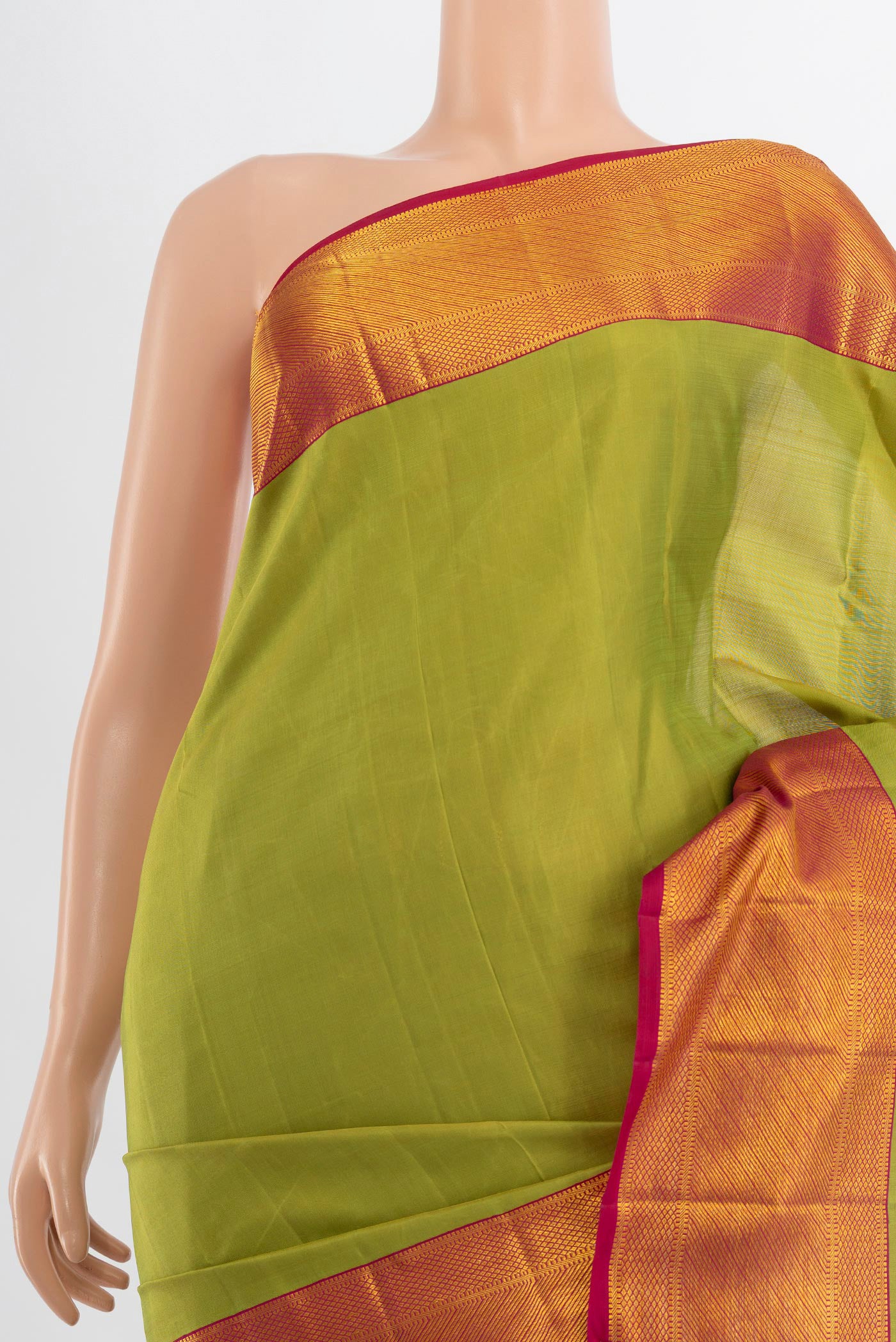 Border image of Pure Silk Pure Zari Light Green Kanchipuram Saree with Plain Body and Silk Border. 