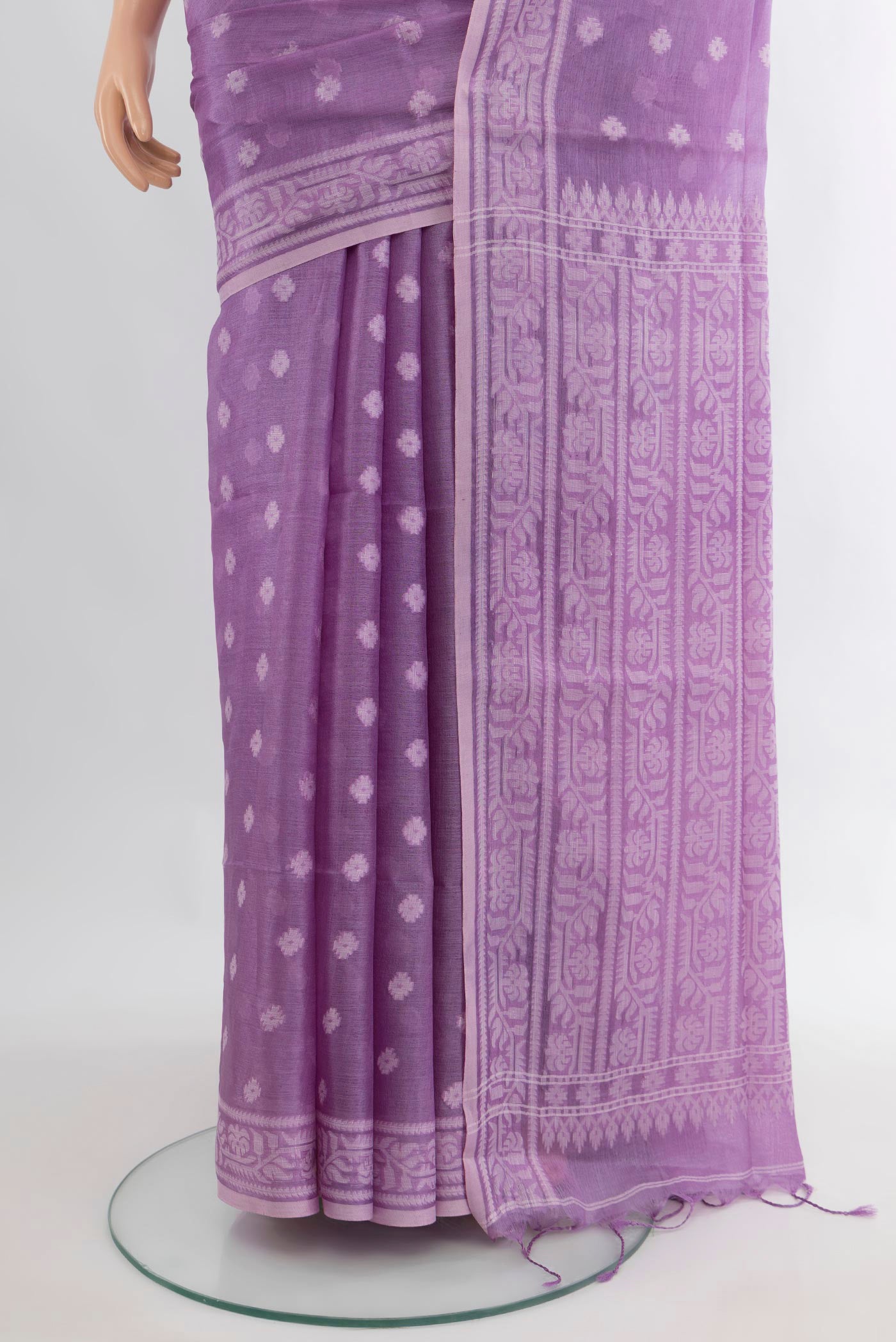 Pleats and pallu of Pure Silk Lavender Tussar Saree with Thread Butta on the body and Thread Border. 