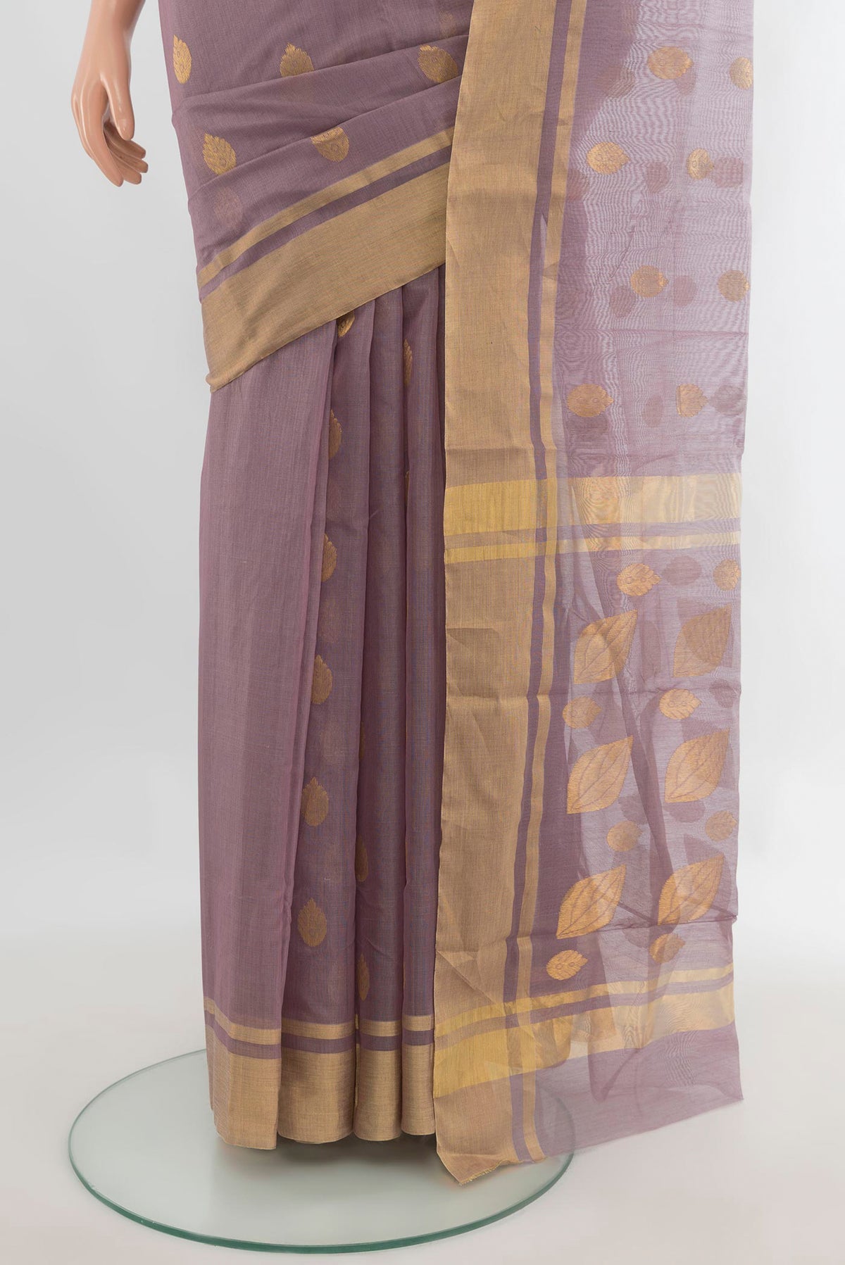 Pleats and pallu of Lavender Chanderi Cotton Saree with Zari Butta on the body and Zari Border. 