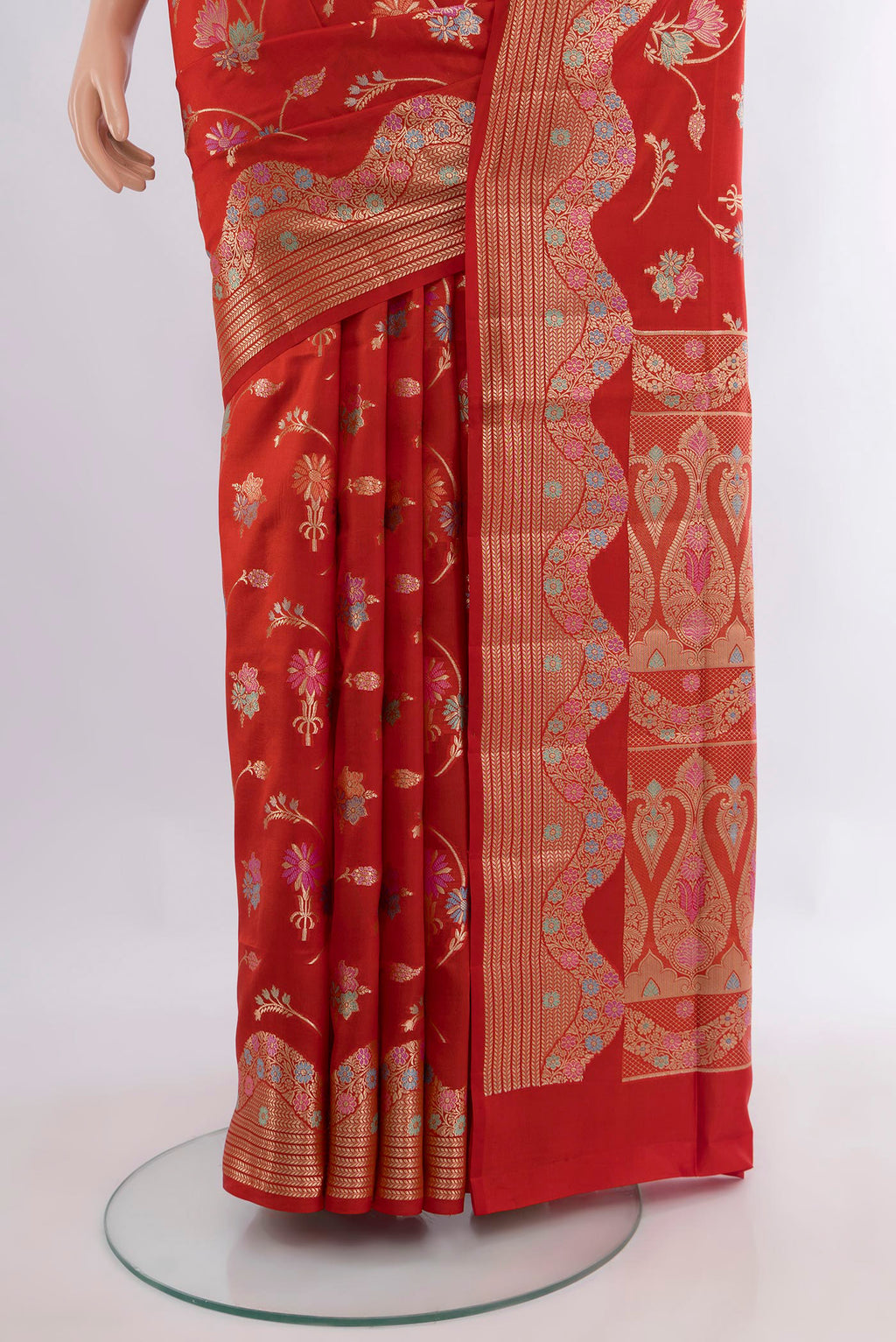 Pleats and pallu of Pure Silk Red Banarasi Raw Saree with Zari Butta on the body and Zari Border. 