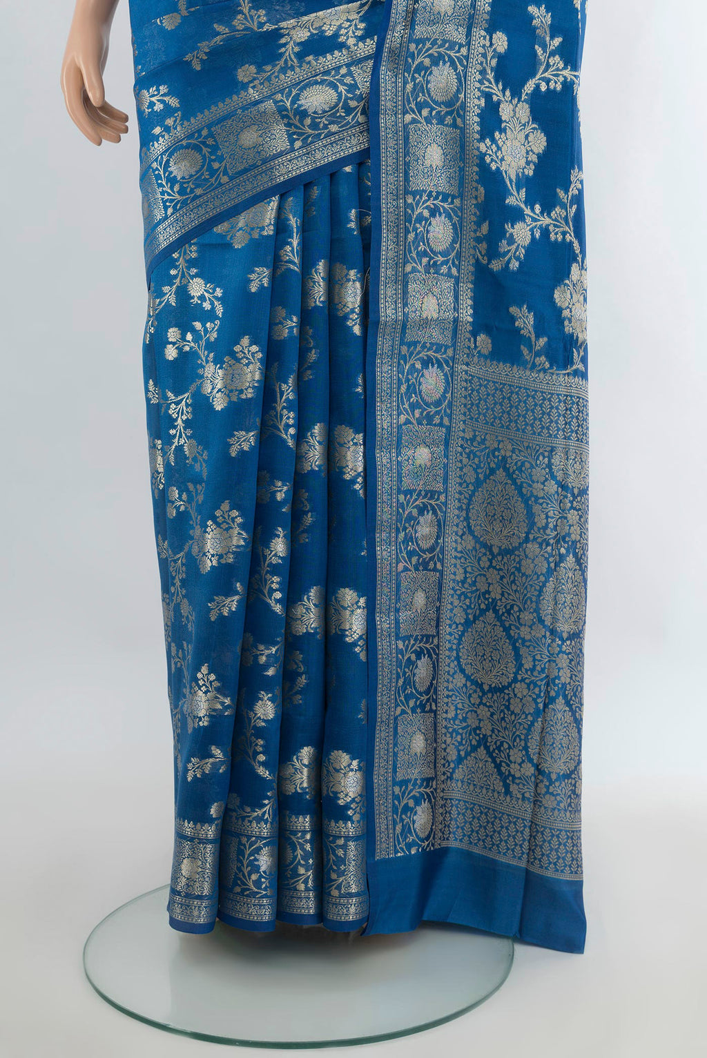Pleats and pallu of Pure Silk Light Blue Banarasi Raw Saree with Zari Butta on the body and Zari Border. 