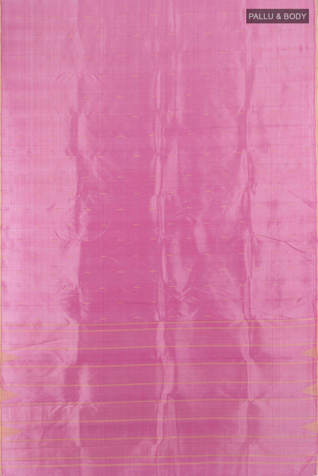 Flat view of Pure Silk Lavender Kanchipuram Saree with Plain Body and Without Border. 