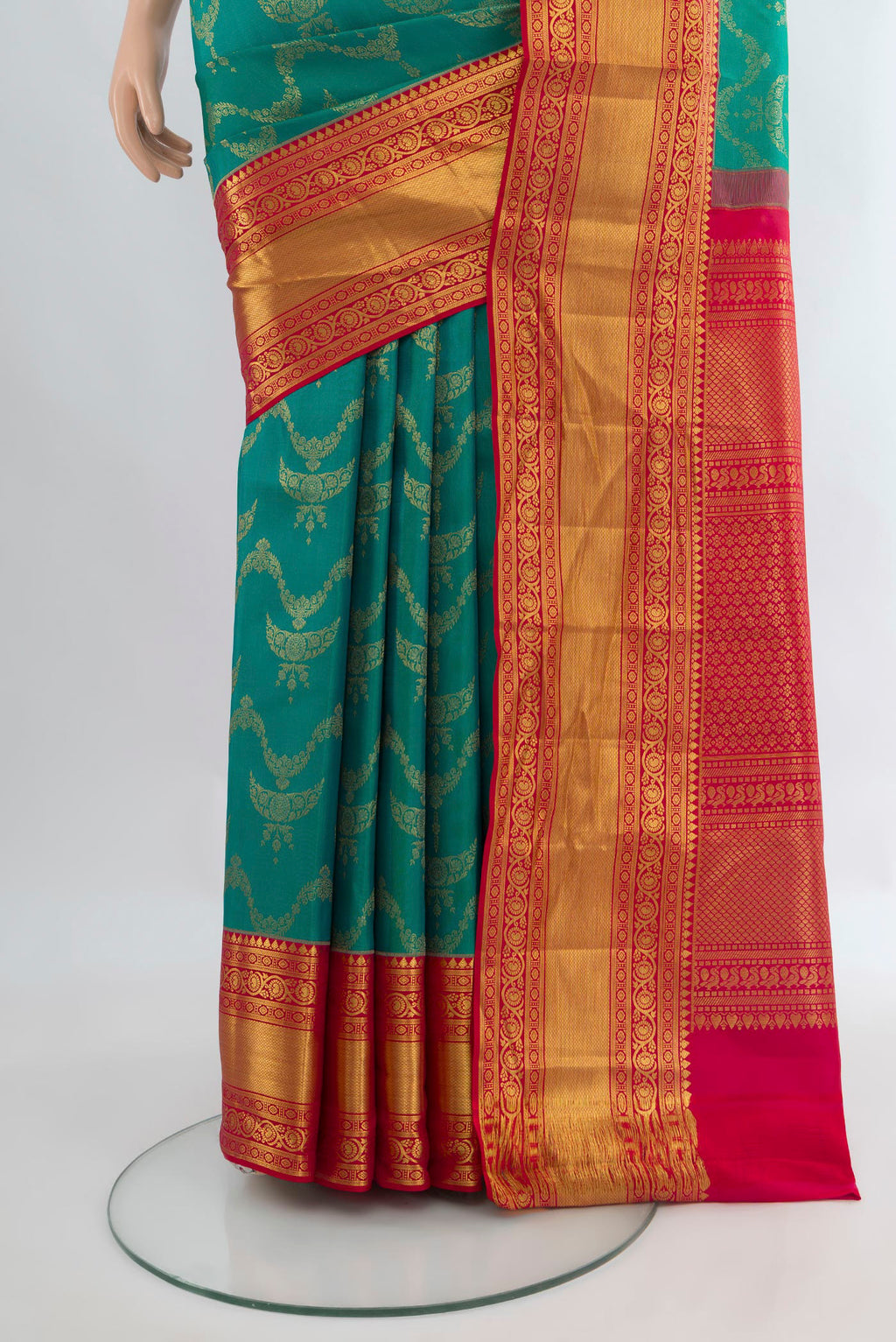 Pleats and pallu of Pure Silk Peacock Blue Kanjivaram Saree with Zari Brocade on the body and Zari Border. 