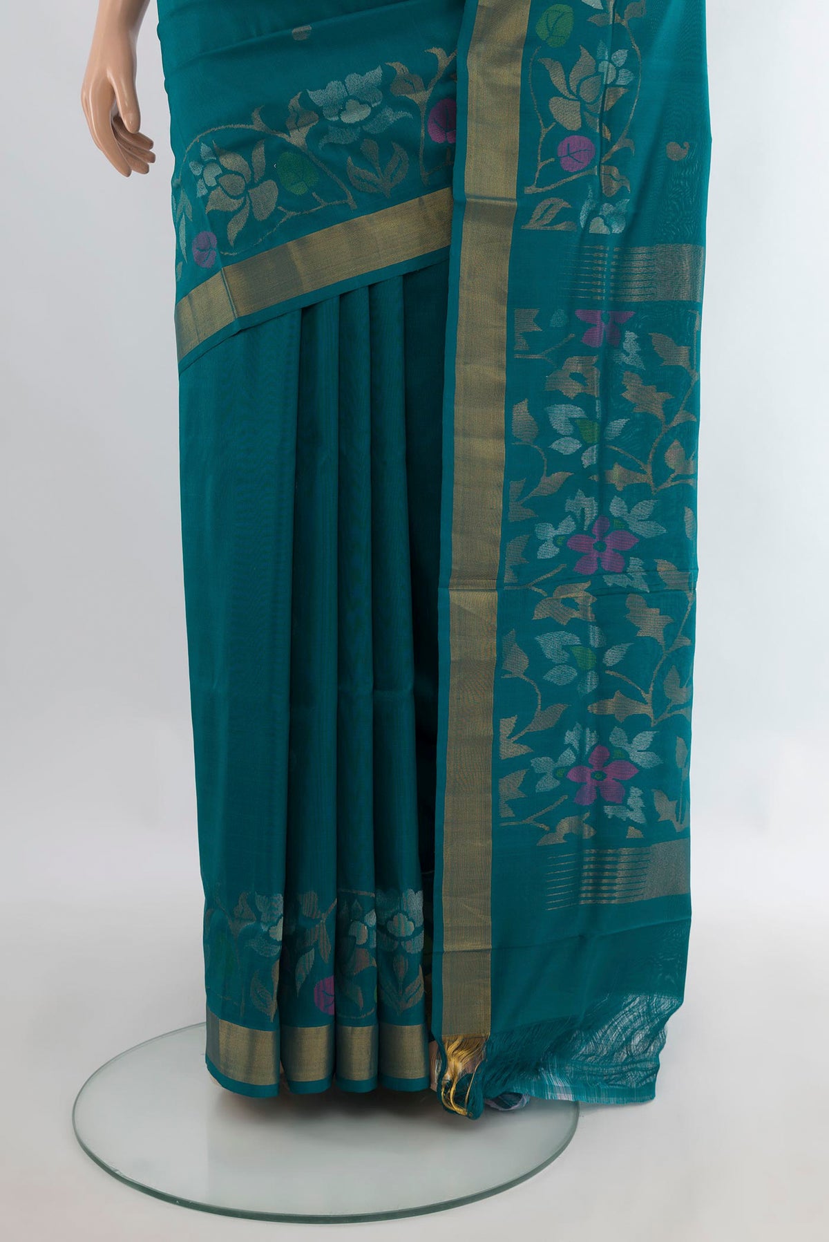 Pleats and pallu of Pure Silk Teal Uppada Saree with Zari Butta on the body and Zari Border. 