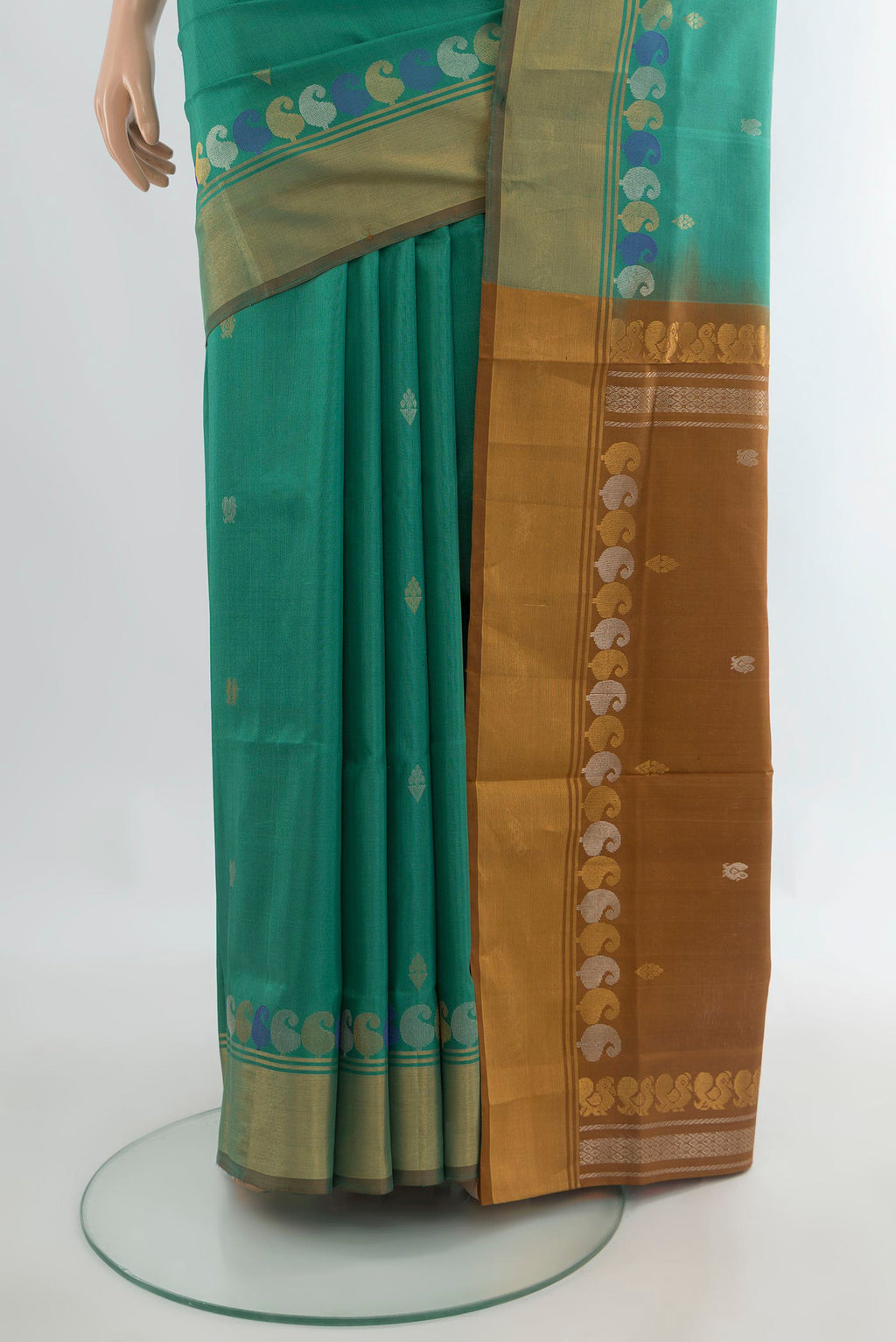 Pleats and pallu of Pure Silk Sea Green Uppada Saree with Zari Butta on the body and Zari Border. 