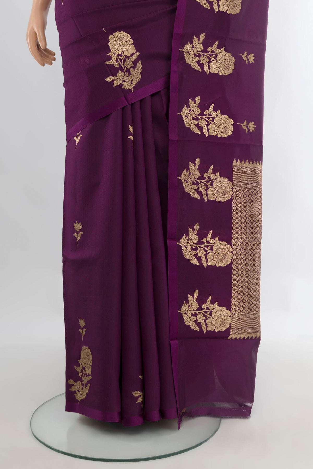 Pleats and pallu of Pure Silk Violet Banarasi Katan Saree with Zari Butta on the body and Without Border. 