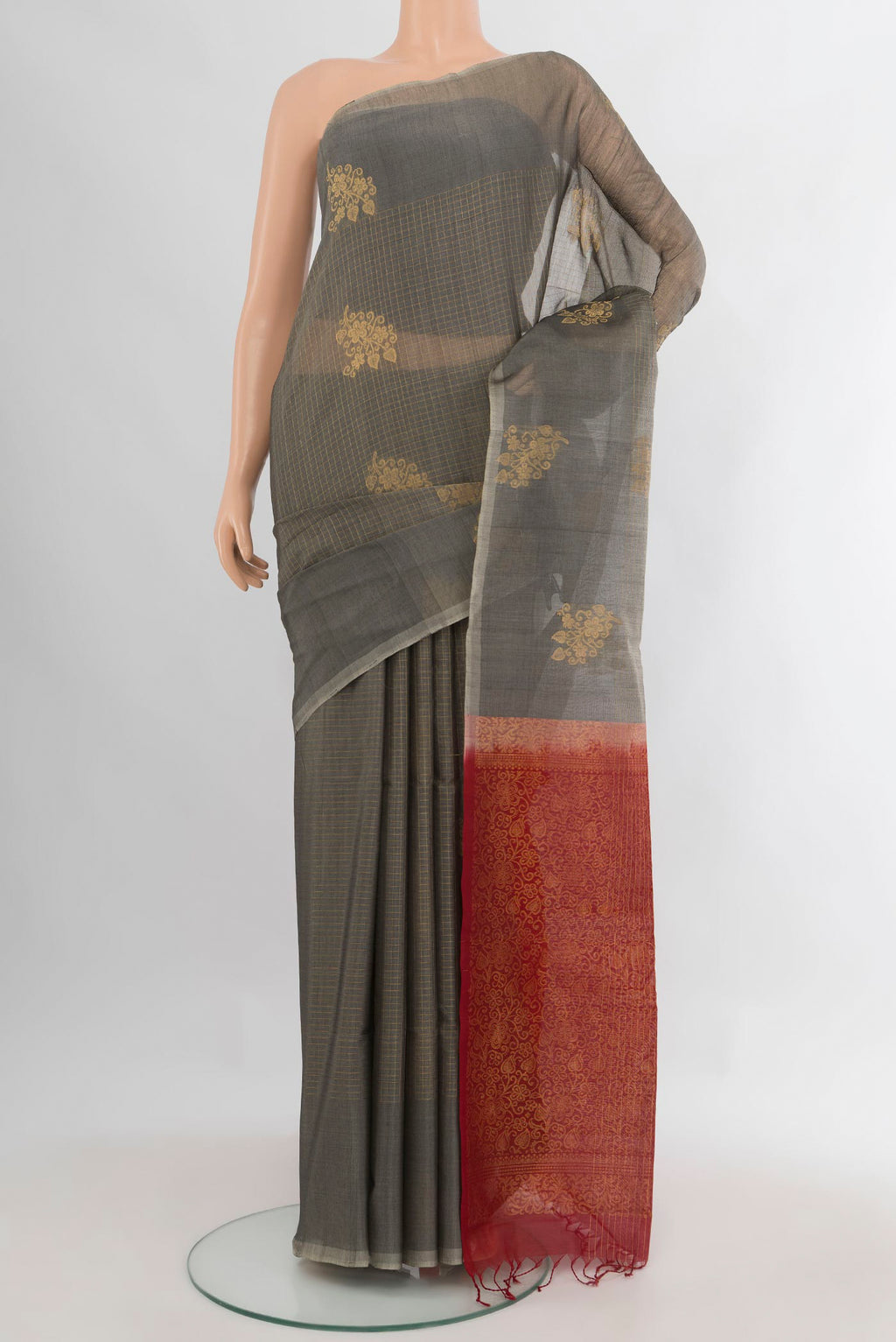 Davys Grey Silk Cotton Saree with Checked design on the body and Plain Border.  displayed on a mannequin