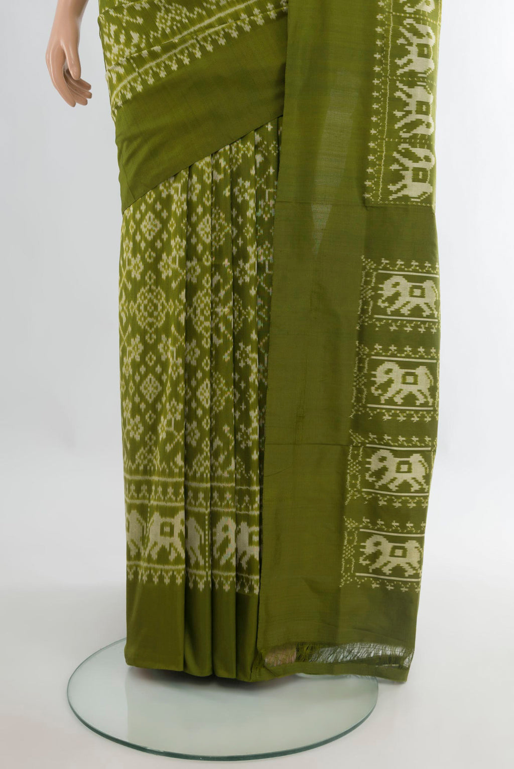 Pleats and pallu of Pure Silk Sea Green Pochampally Saree with Ikat Print on the body and Silk Border. 