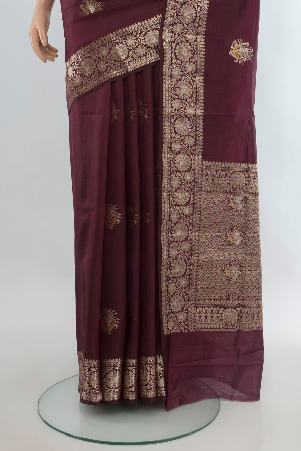 Pleats and pallu of Pure Silk Coffee Brown Banarasi Raw Saree with Zari Butta on the body and Zari Border. 