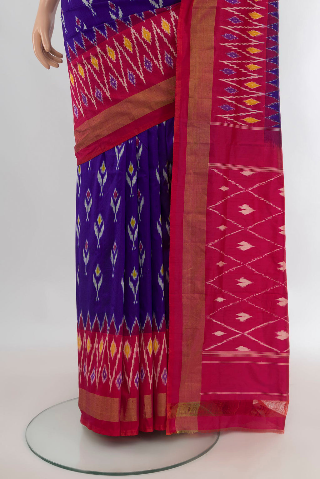 Pleats and pallu of Pure Silk Dark Blue Pochampally Saree with Ikat design on the body and Ikat Border. 