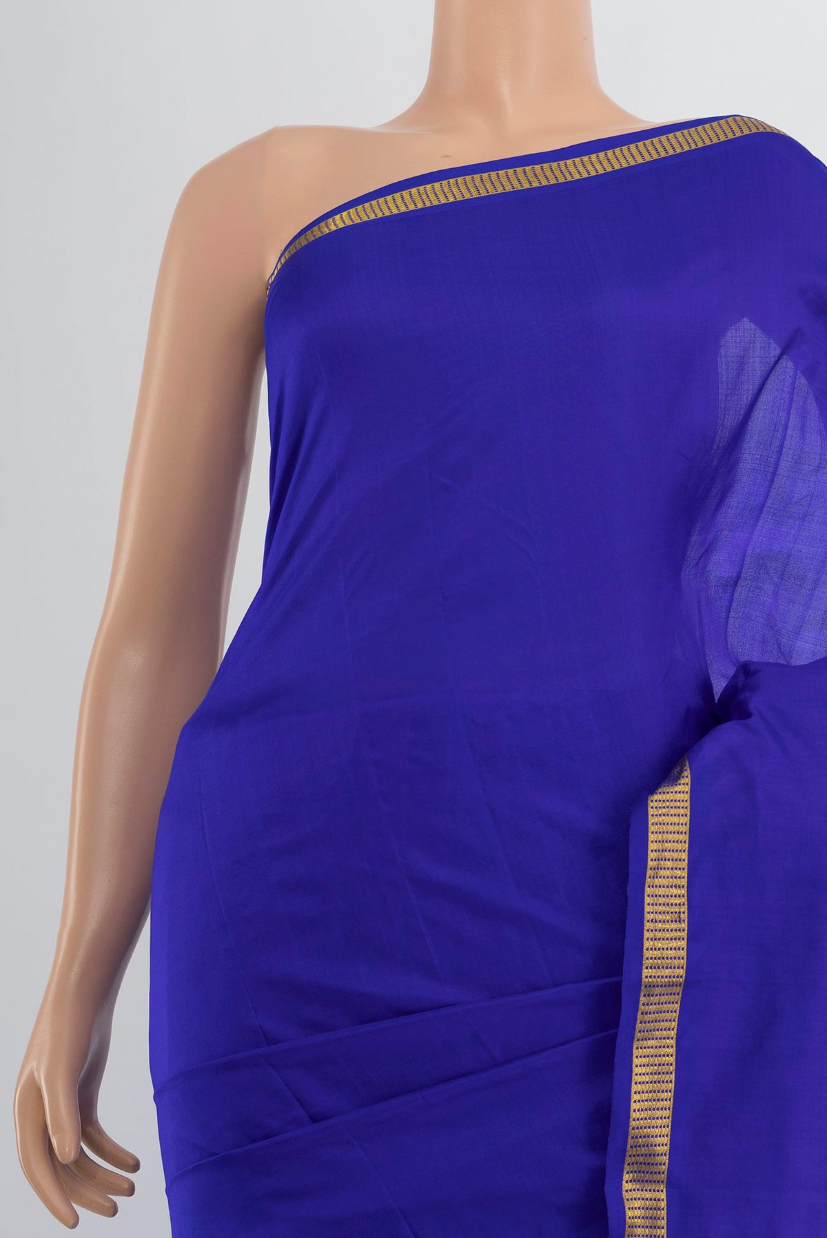 Border image of Pure Silk Dark Blue Kanjivaram Saree with Plain Body and Silk Border. 