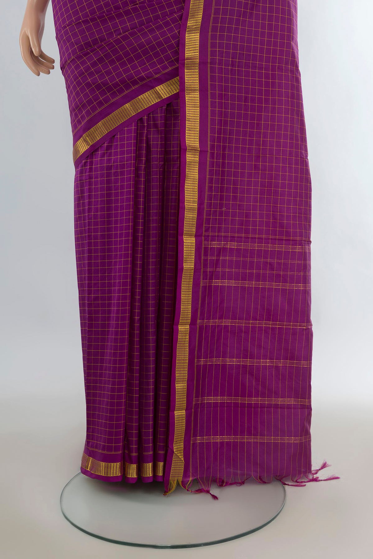 Pleats and pallu of Pure Silk Purple Kanjivaram Saree with Checked design on the body and Zari Border. 