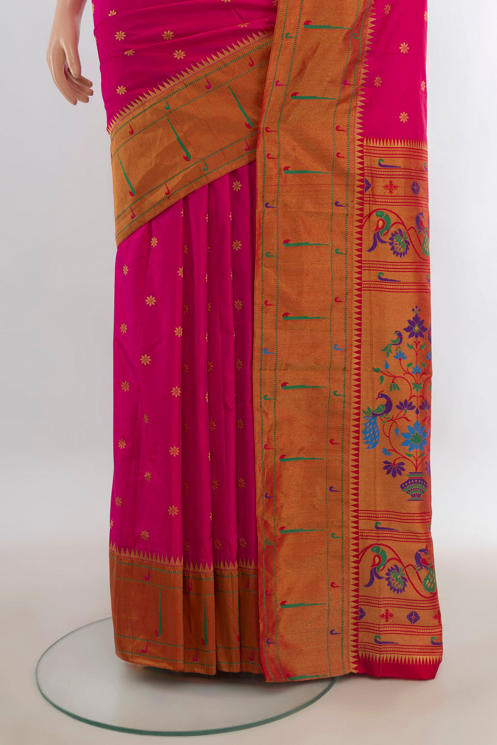 Pleats and pallu of Dark Pink Blended Paithani Silk Saree with Zari Butta on the body and Paithani Border. 