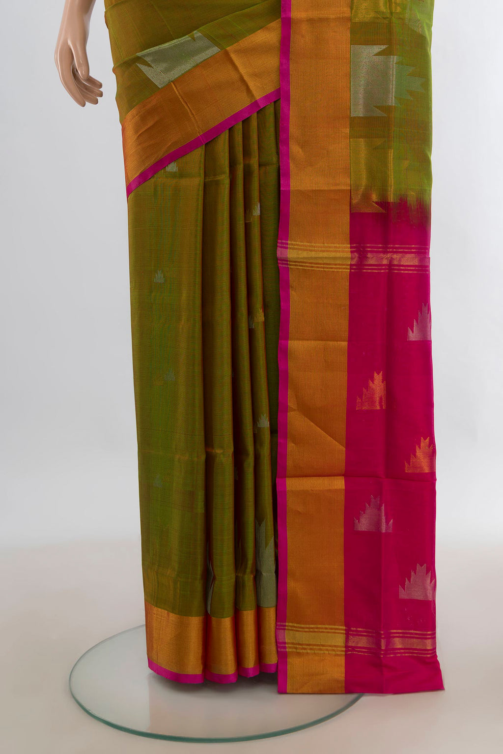 Pleats and pallu of Pure Silk Mehandi Green Uppada Saree with Zari Butta on the body and Zari Border. 