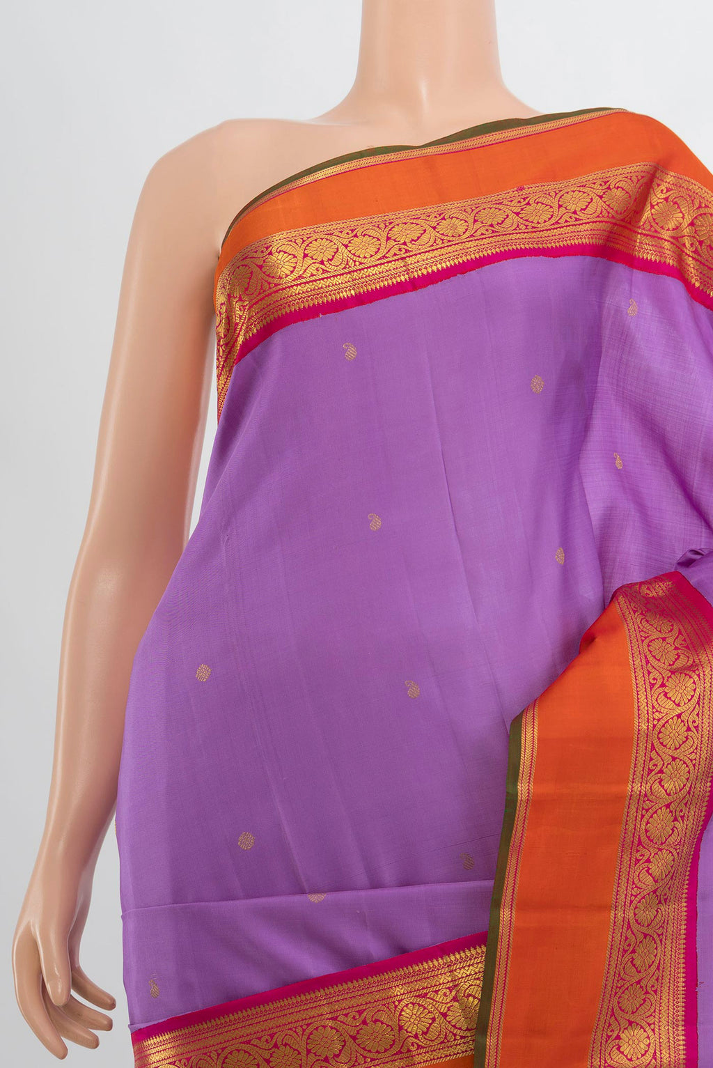 Border image of Pure Silk Pure Zari Lavender Kanjivaram Saree with Zari Butta on the body and Silk Border. 