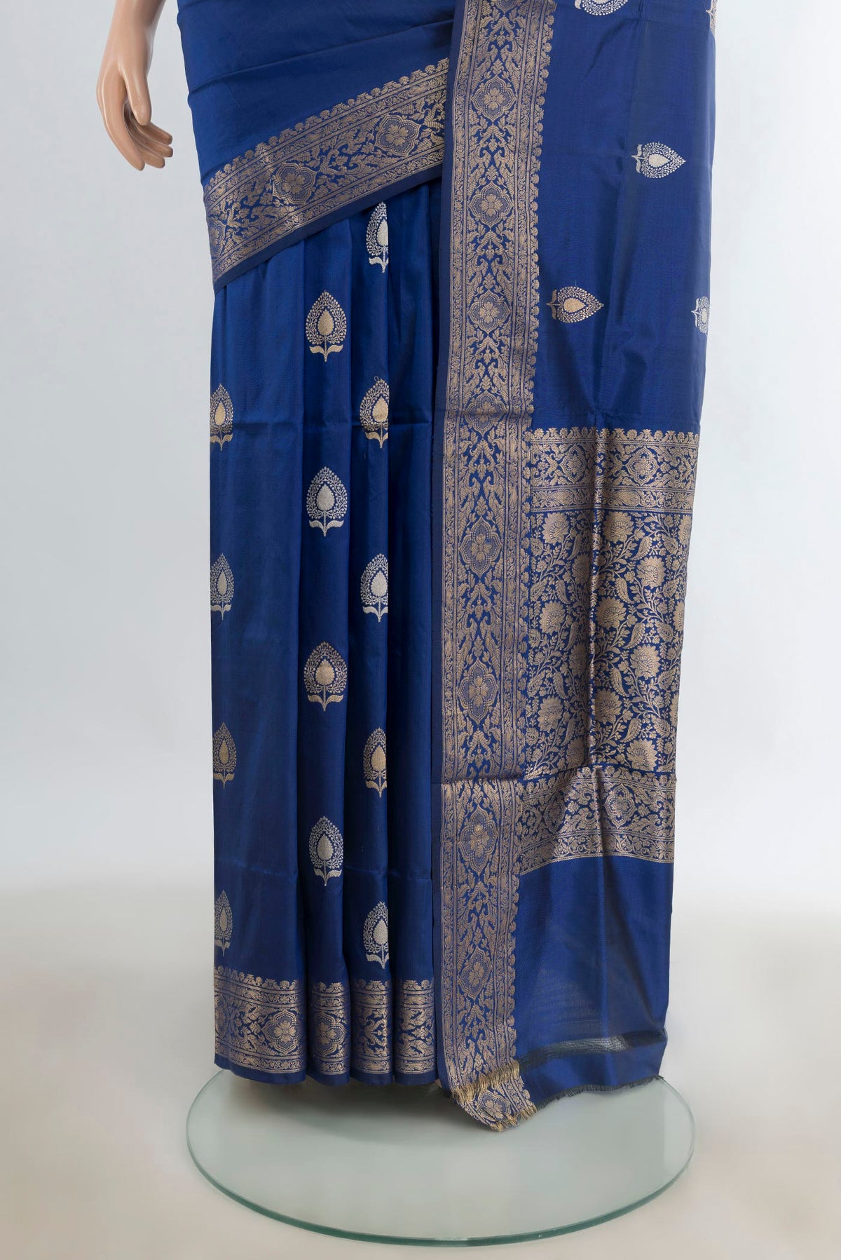 Pleats and pallu of Pure Silk Blue Banarasi Katan Saree with Zari Butta on the body and Zari Border. 