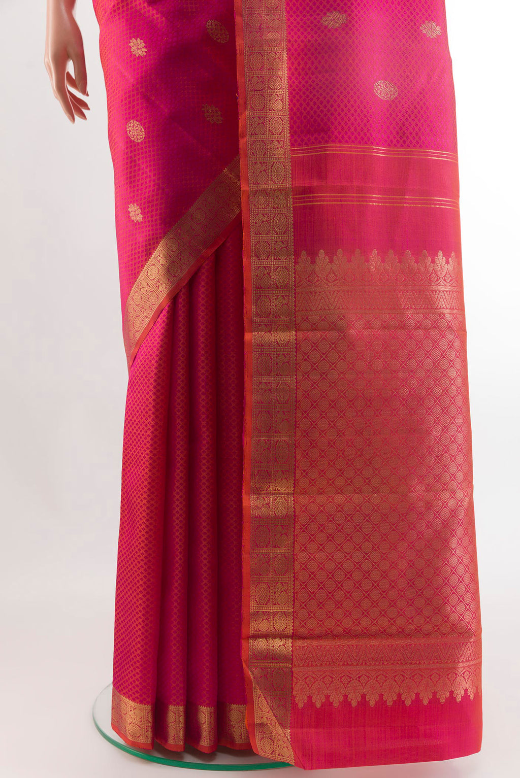 Pleats and pallu of Pink Kanjivaram Silk Saree with Jacquard With Zari Butta on the body and Zari Border. 