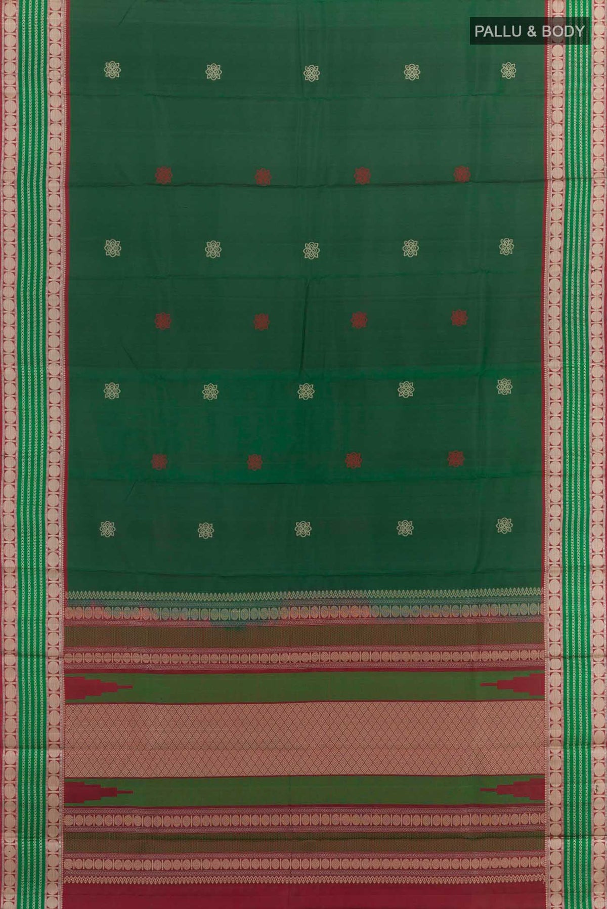 Flat view of Green Kanchipuram Silk Saree with Thread Butta on the body and Thread Border